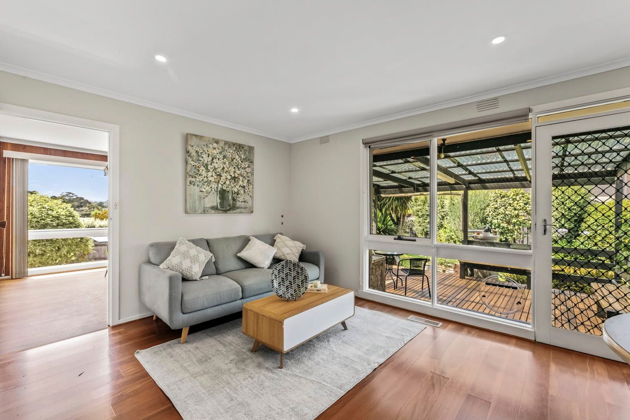 5 White Ash Court — photo 3 of 13