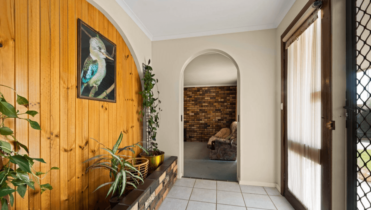 476 Laramee Drive, Lavington, NSW 2641