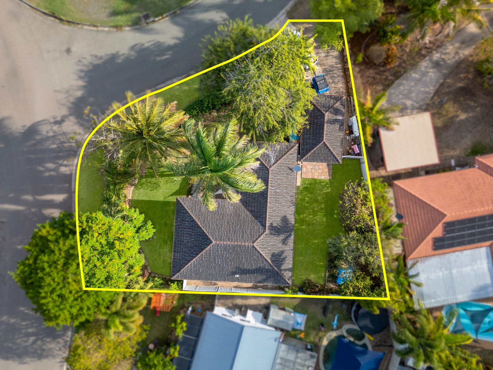 6 Salisbury Crescent, Kirwan, QLD 4817
