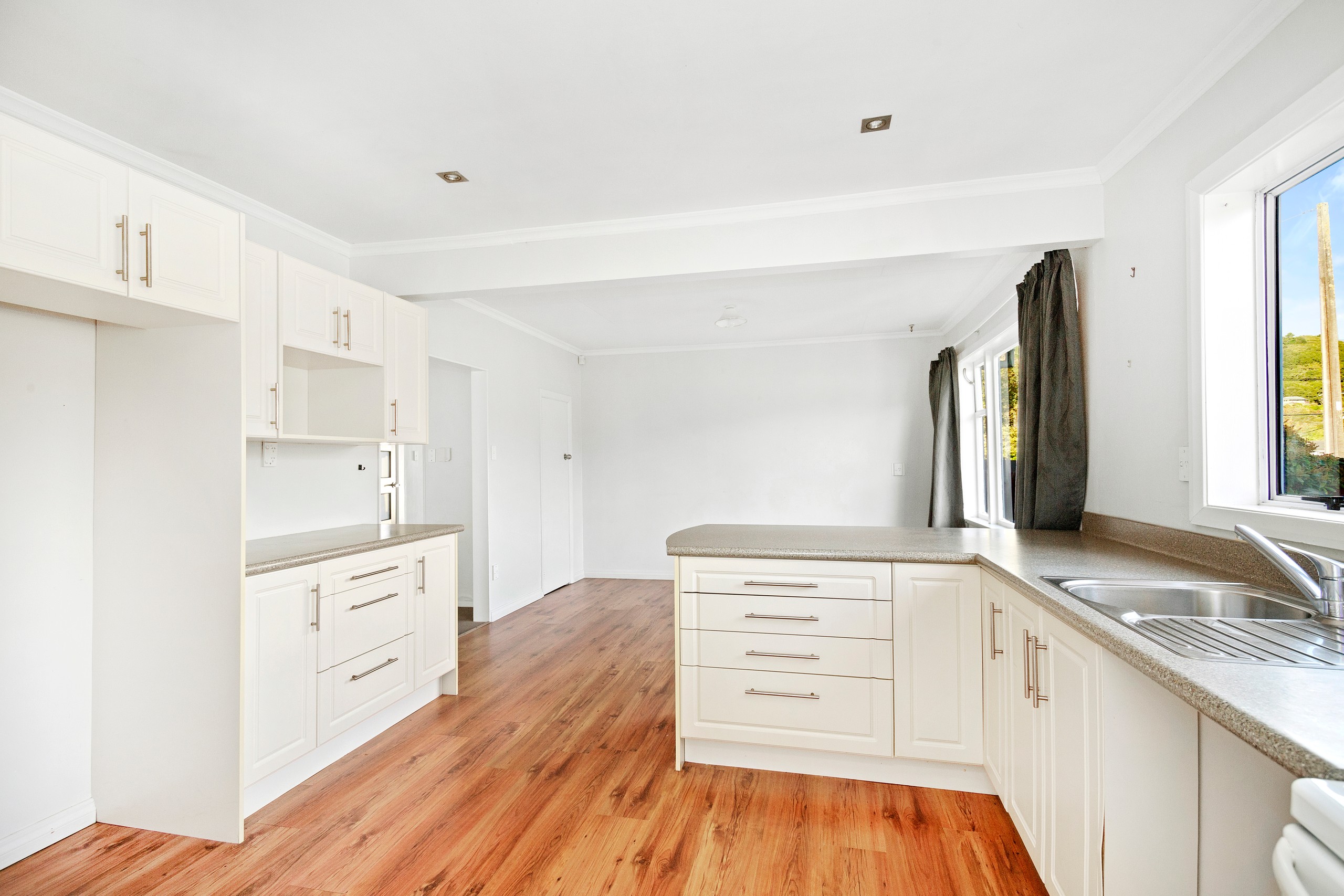 11 Wellington Road, Wainuiomata, Lower Hutt City