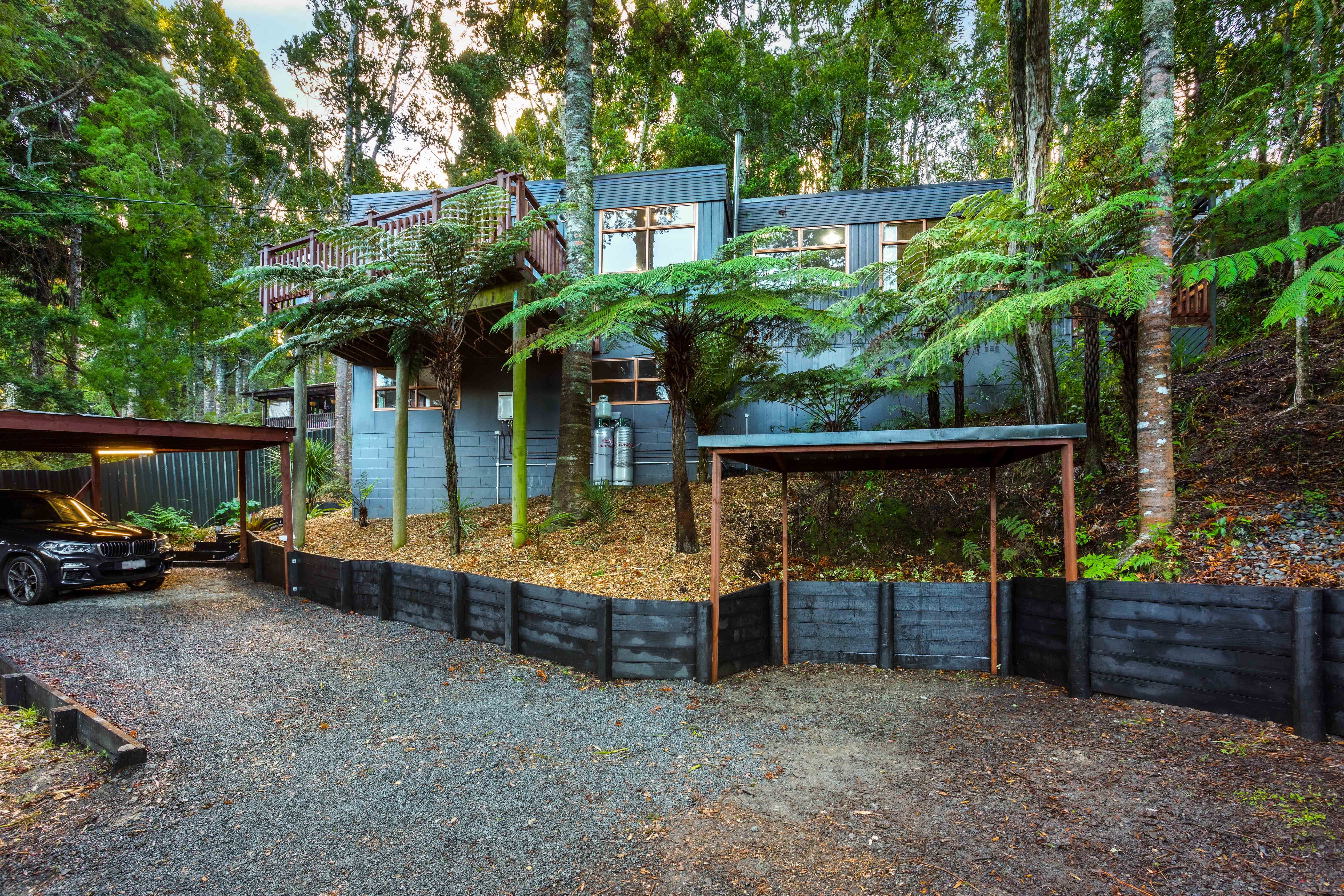 115 Laingholm Drive, Laingholm, Waitakere City