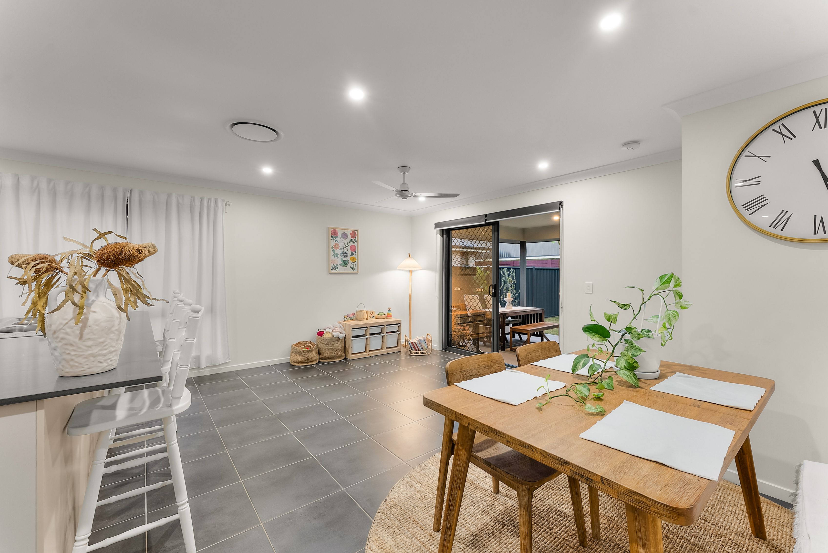 22 Majestic Avenue — photo 4 of 30