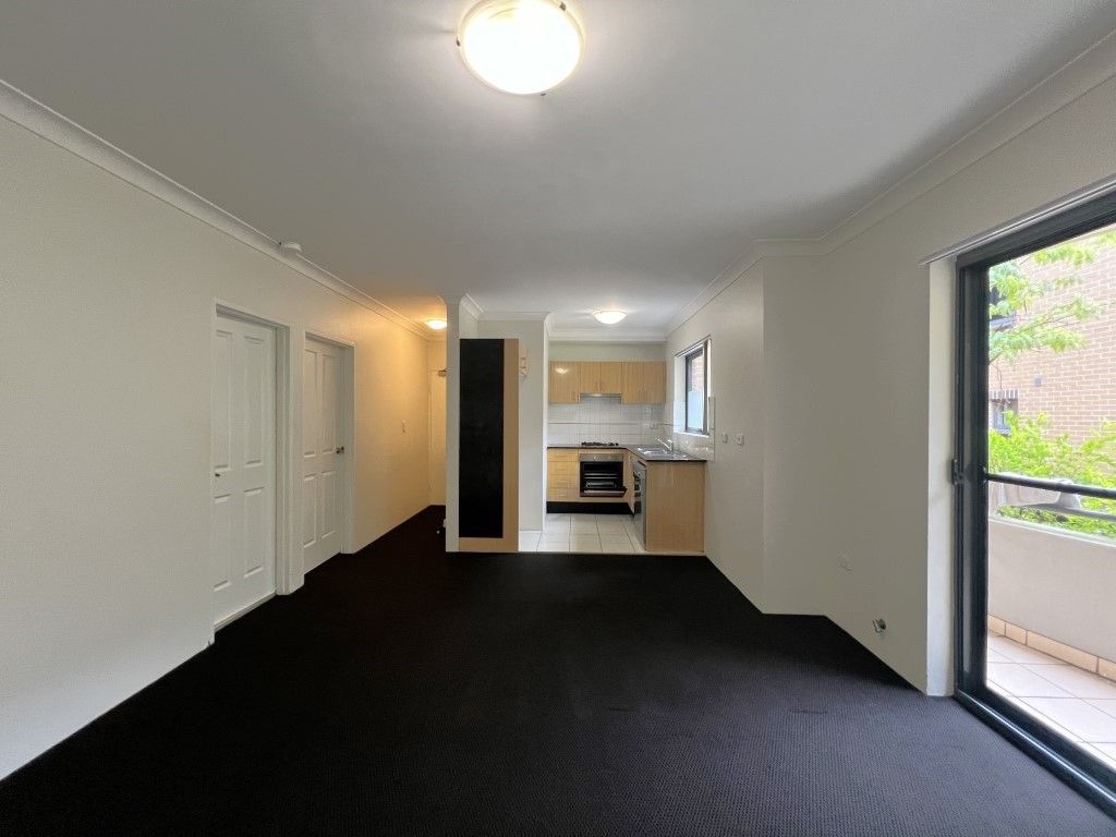 23/44-48 Cowper Street — photo 2 of 9