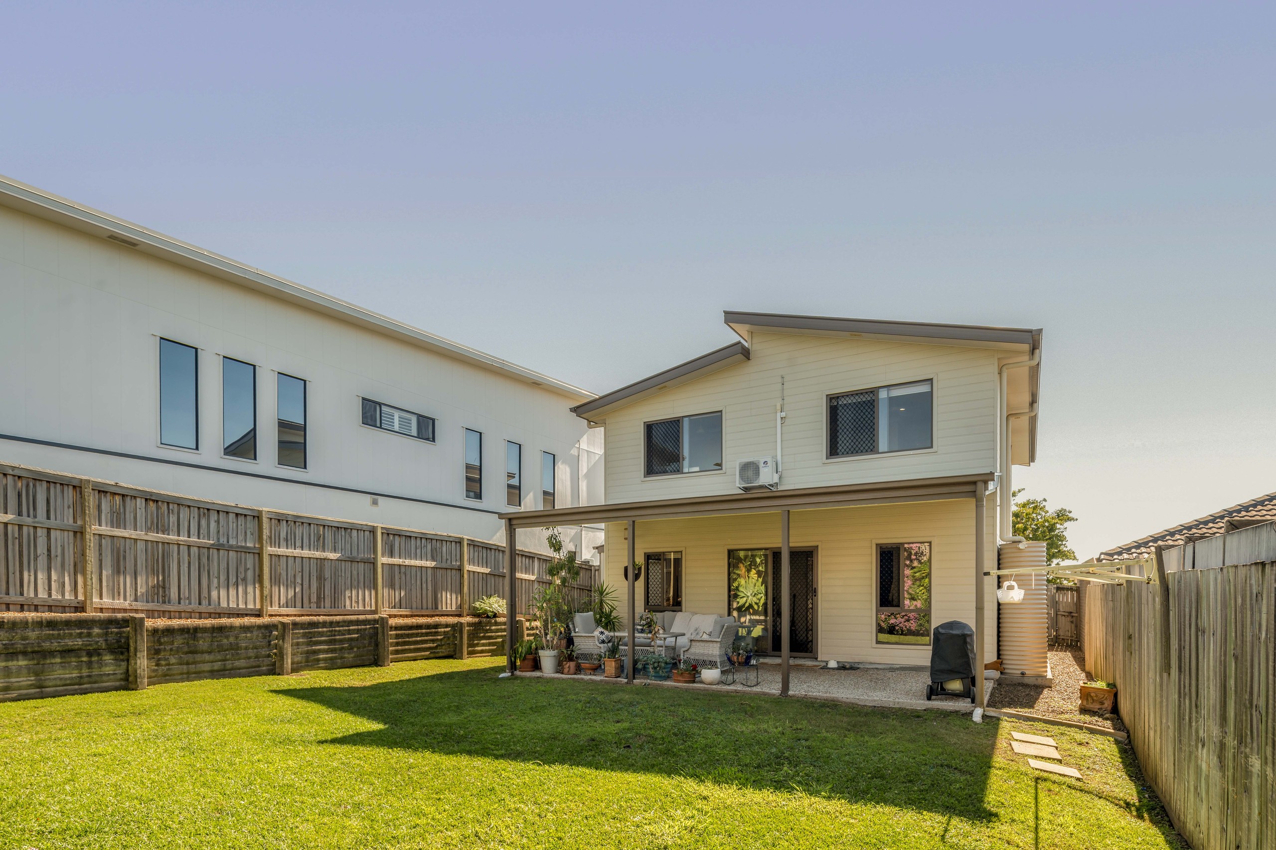 8 Ladbroke Street, Wakerley, QLD 4154