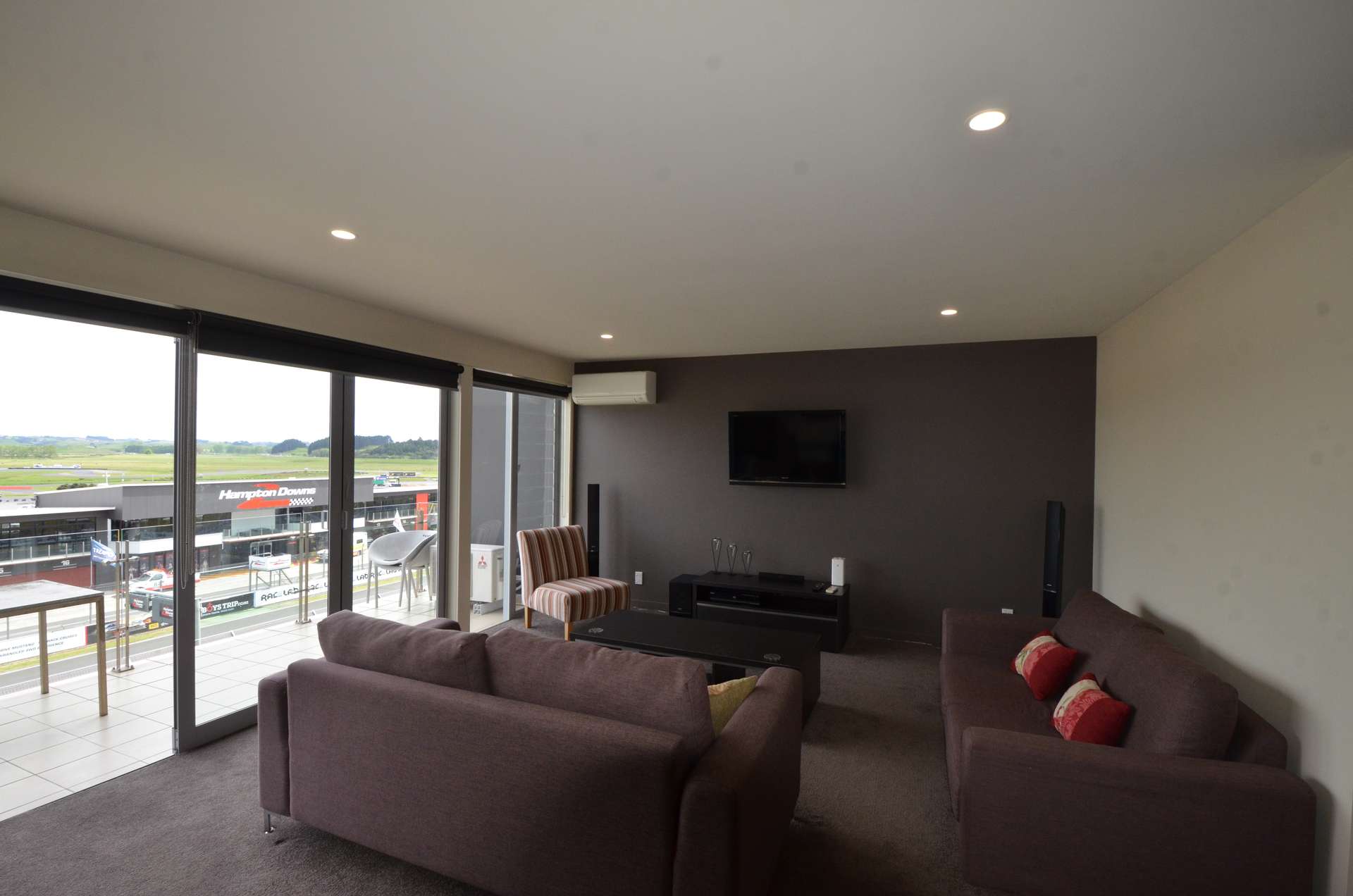 416/20 Hampton Downs Road photo 2