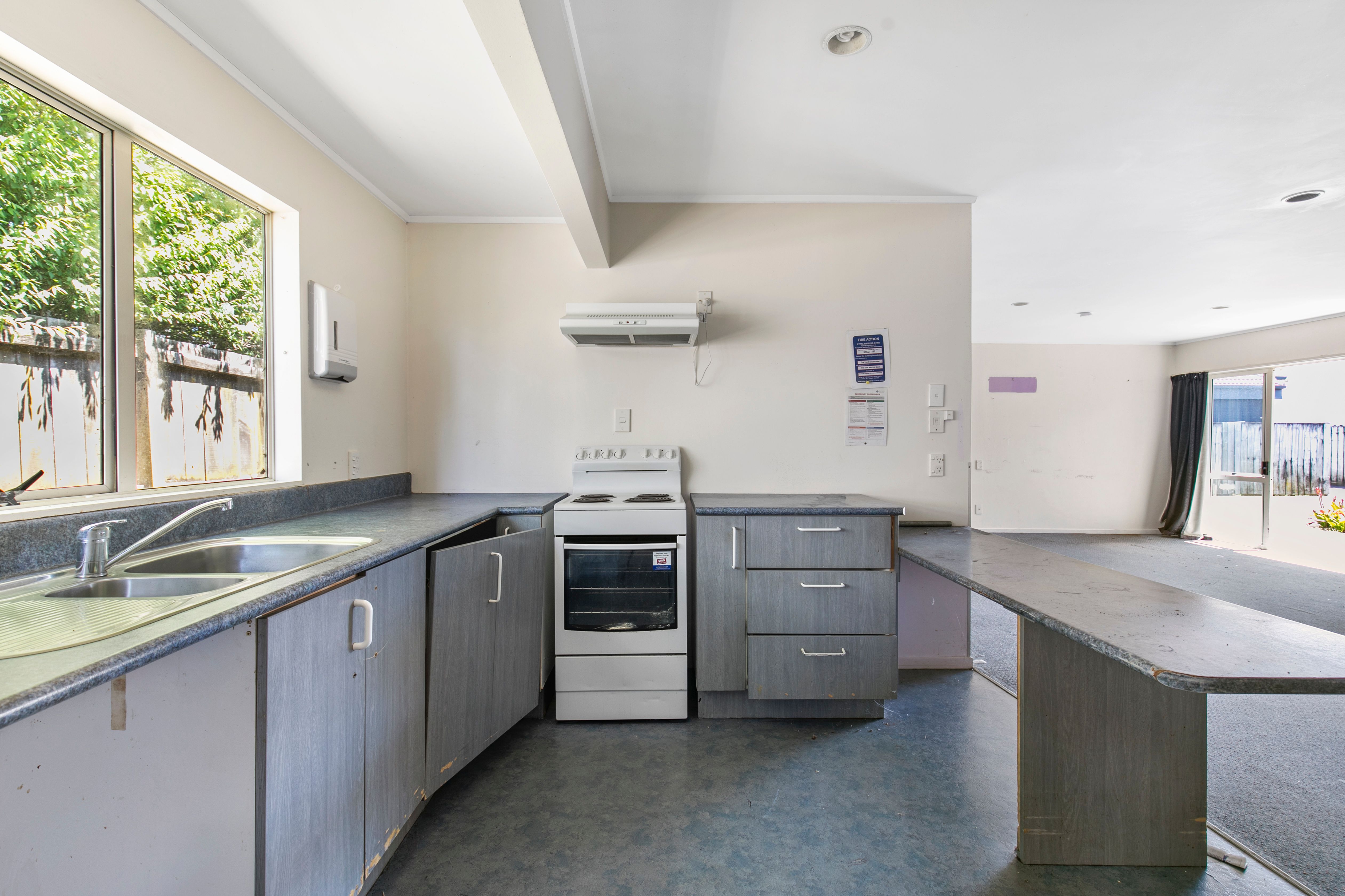 2/21 Scott Avenue, Mangere Bridge, Manukau City