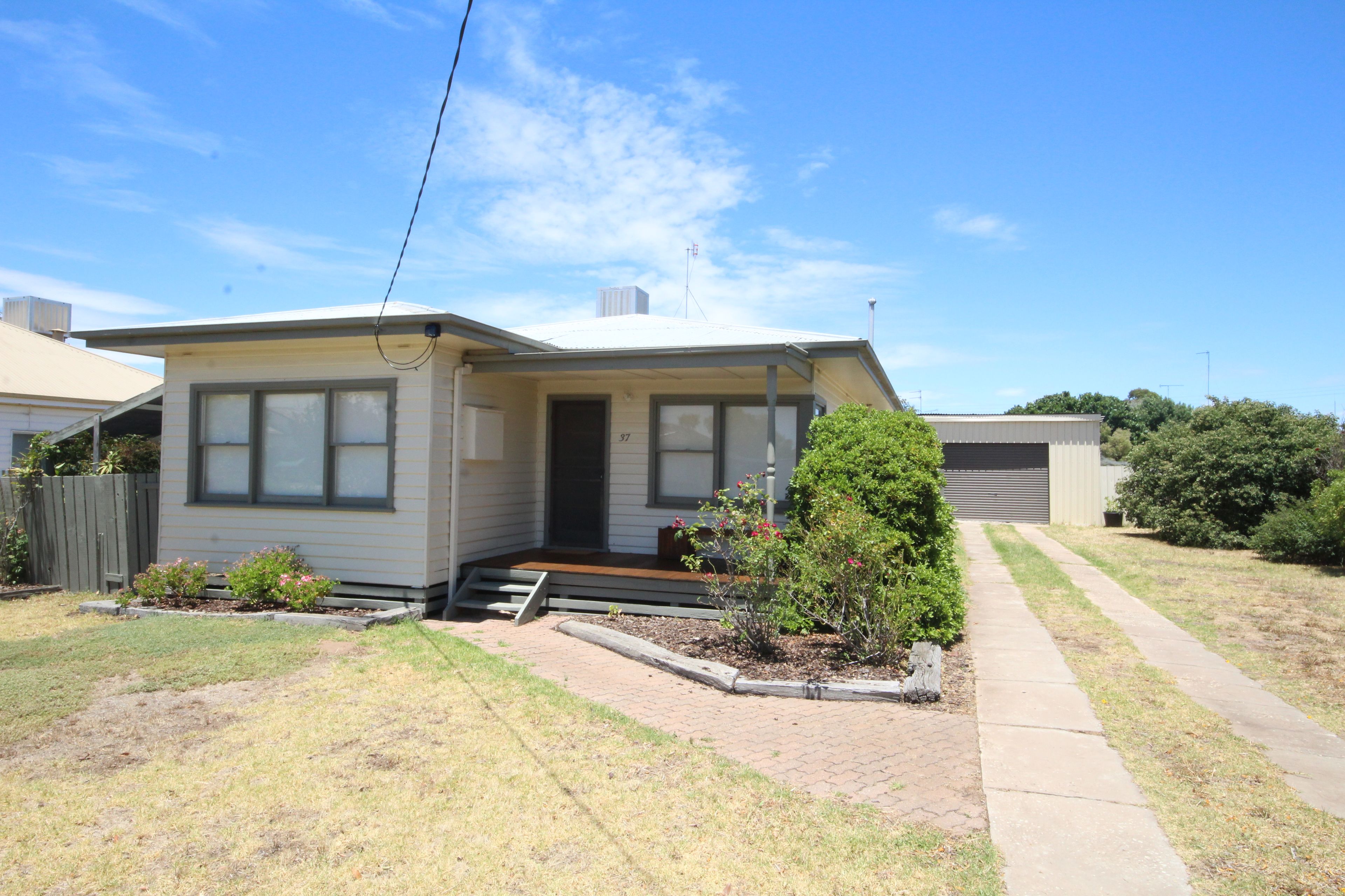 37 Edith Street, Horsham VIC 3400