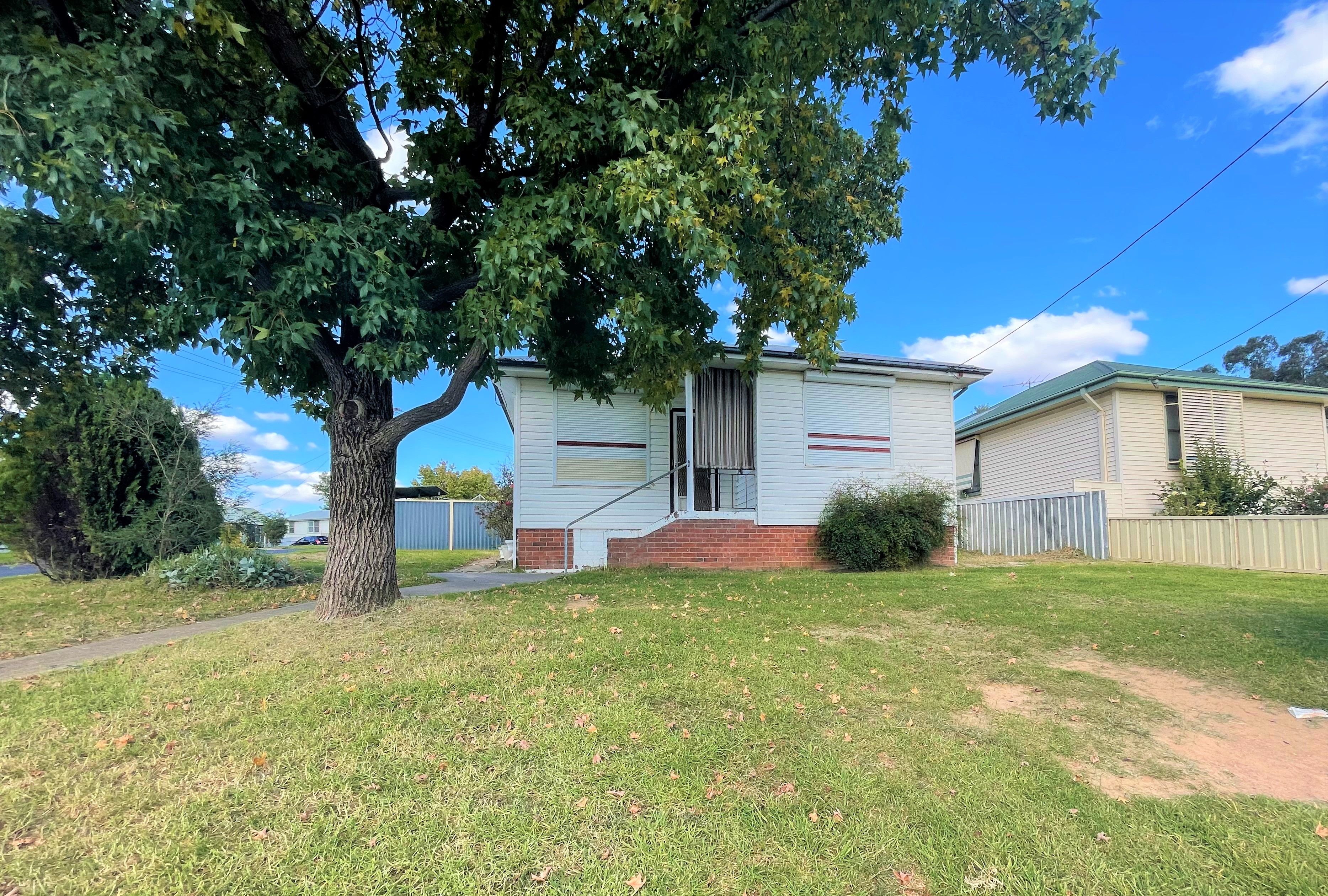 22 Templemore Street, Young NSW 2594