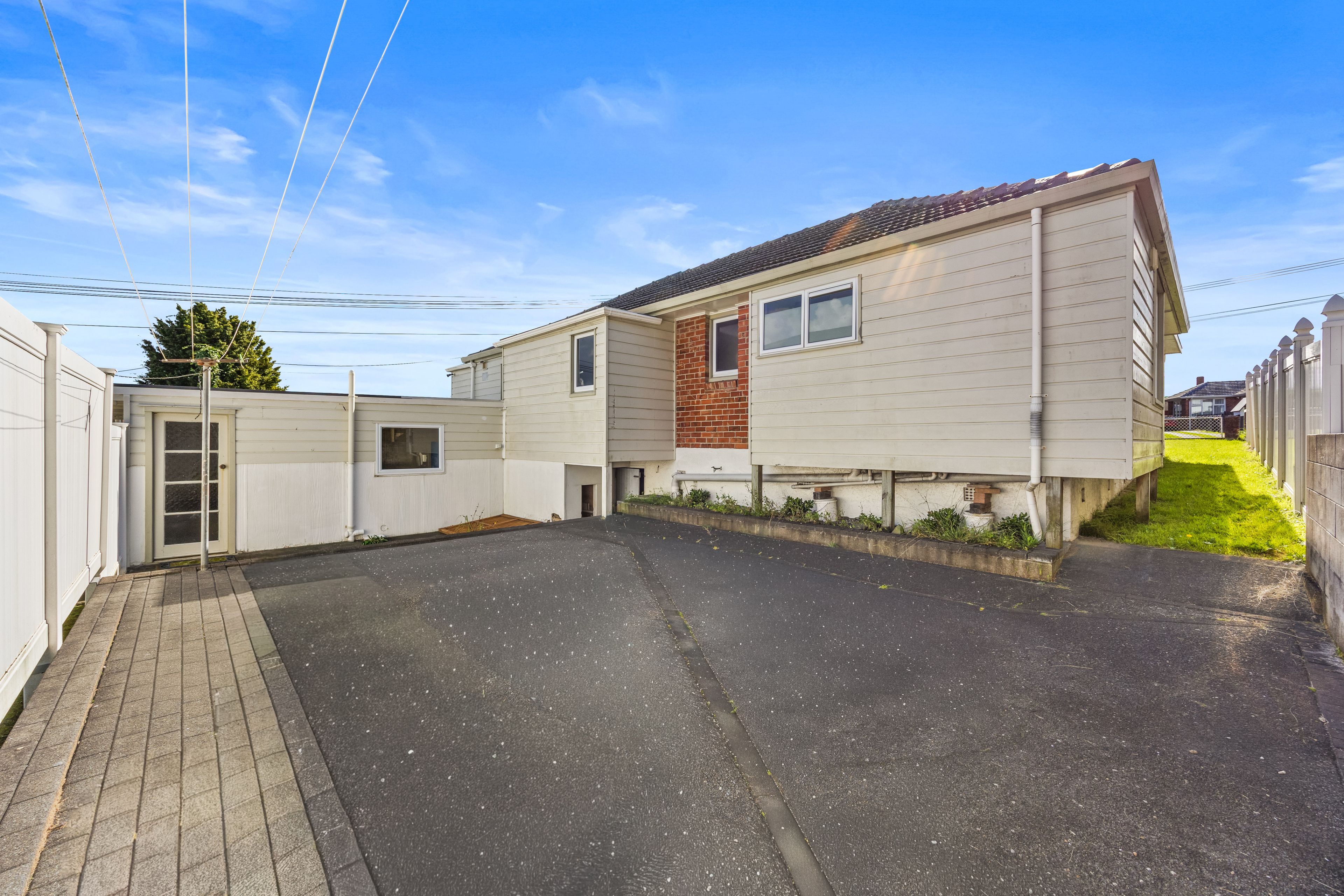 6 Toru Street, Te Atatu Peninsula, Waitakere City