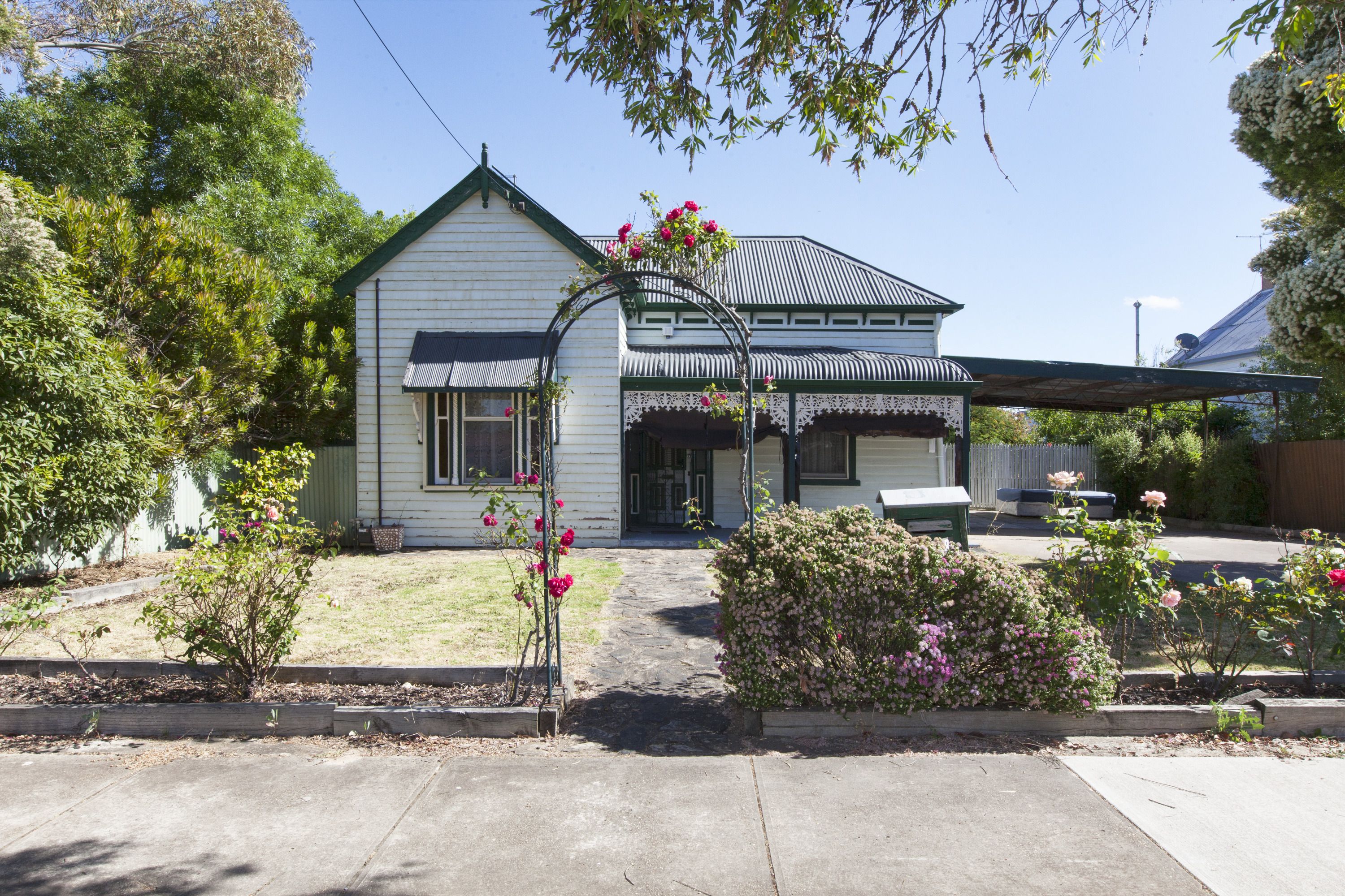 98 Moore Street, Ararat, VIC 3377