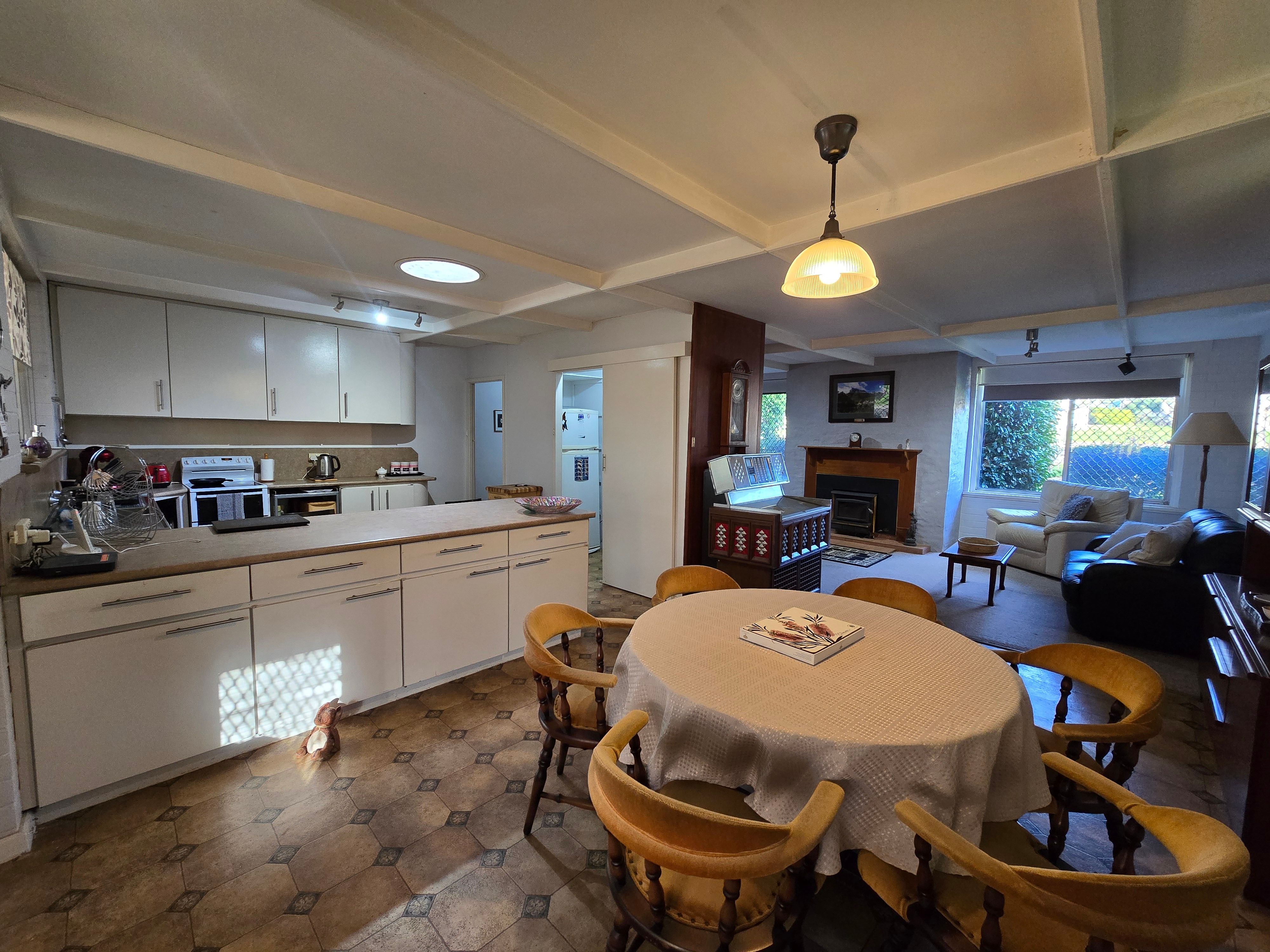 27 Langton Road — photo 6 of 15