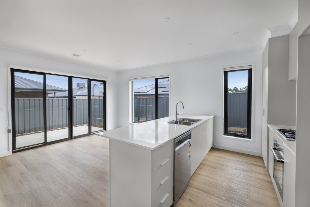 21 Holst Way, Lucas, VIC 3350