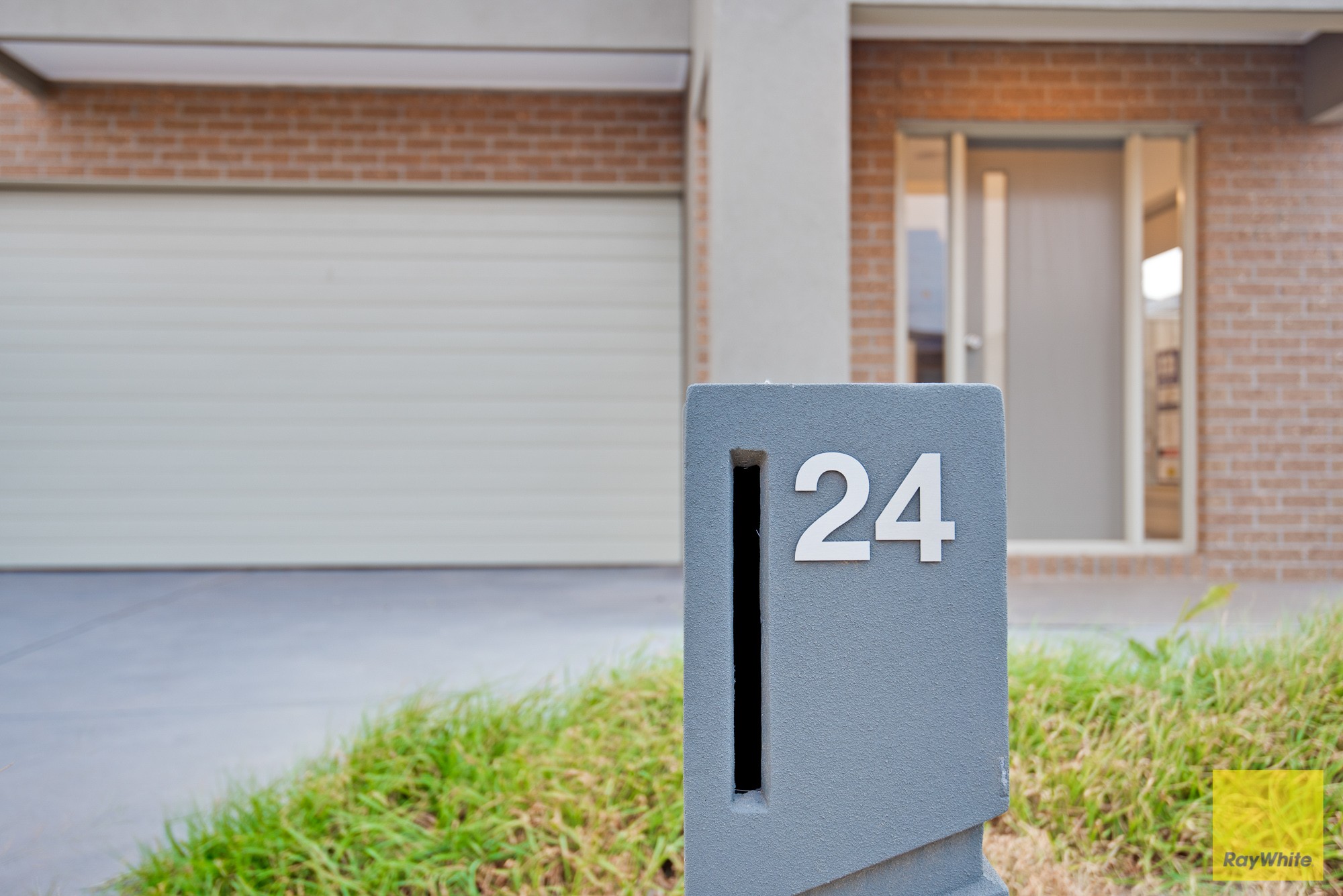 24 Trevor Crescent, Truganina, VIC 3029