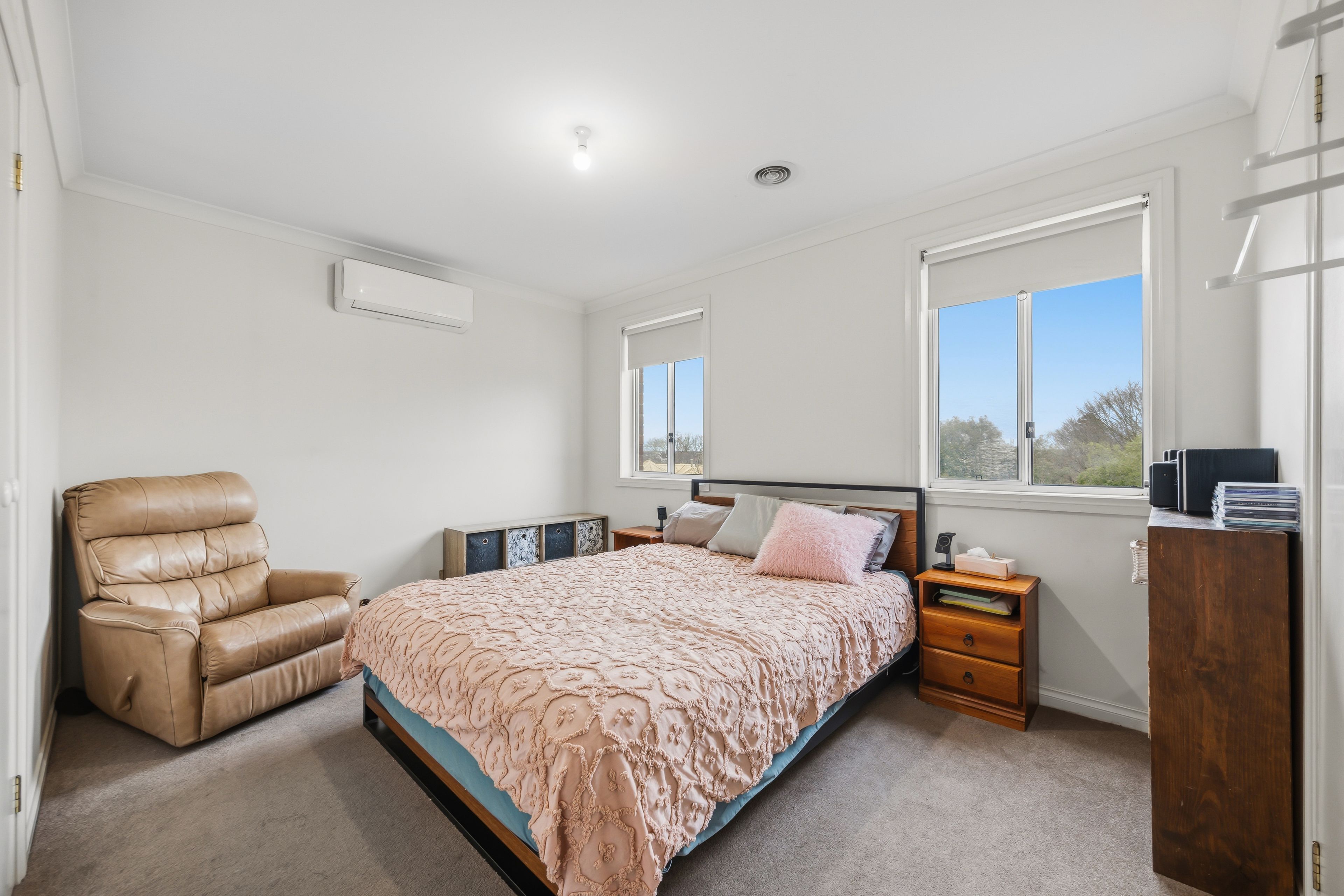 1 Bentley Place — photo 14 of 30