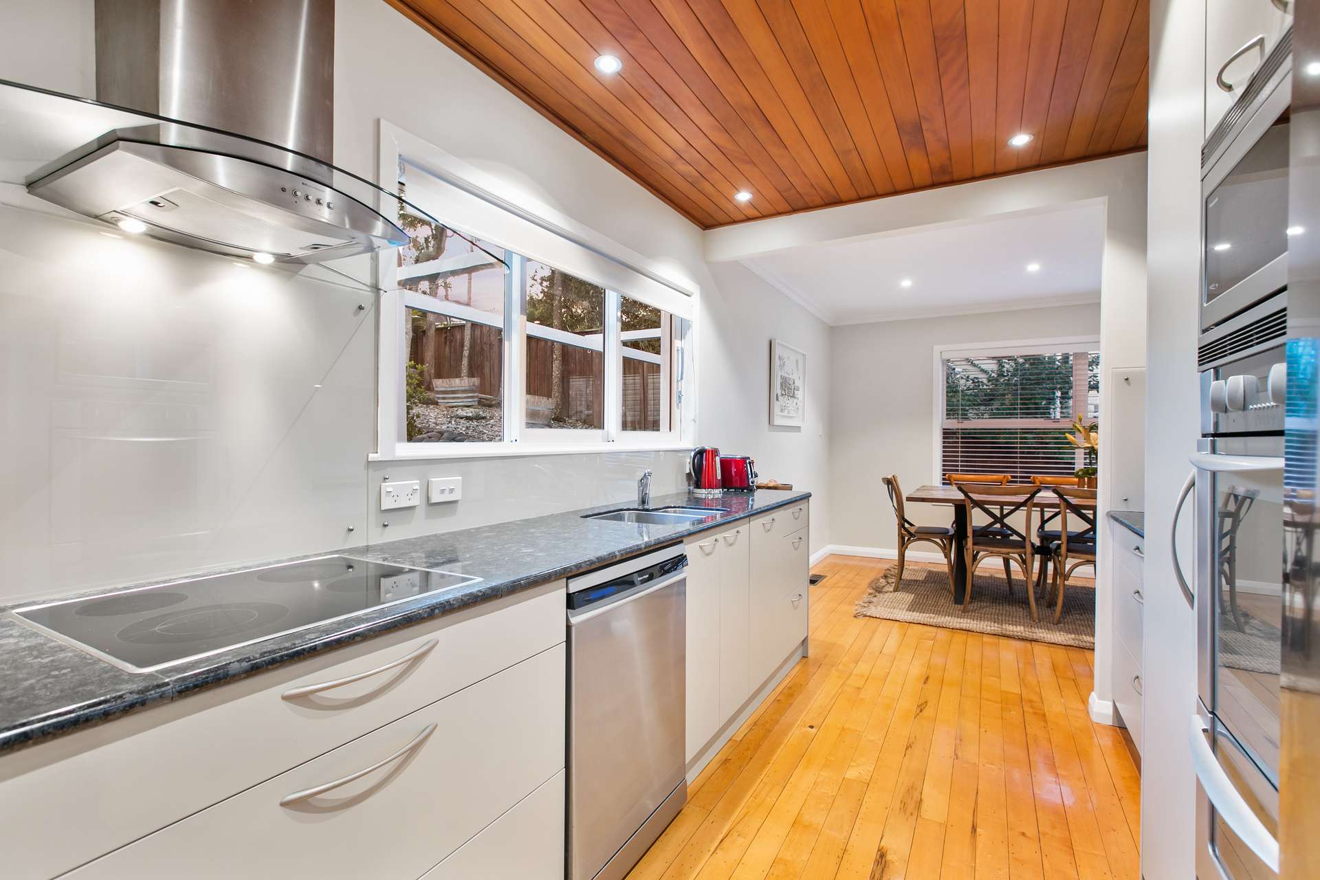 16 Ashby Avenue photo 2