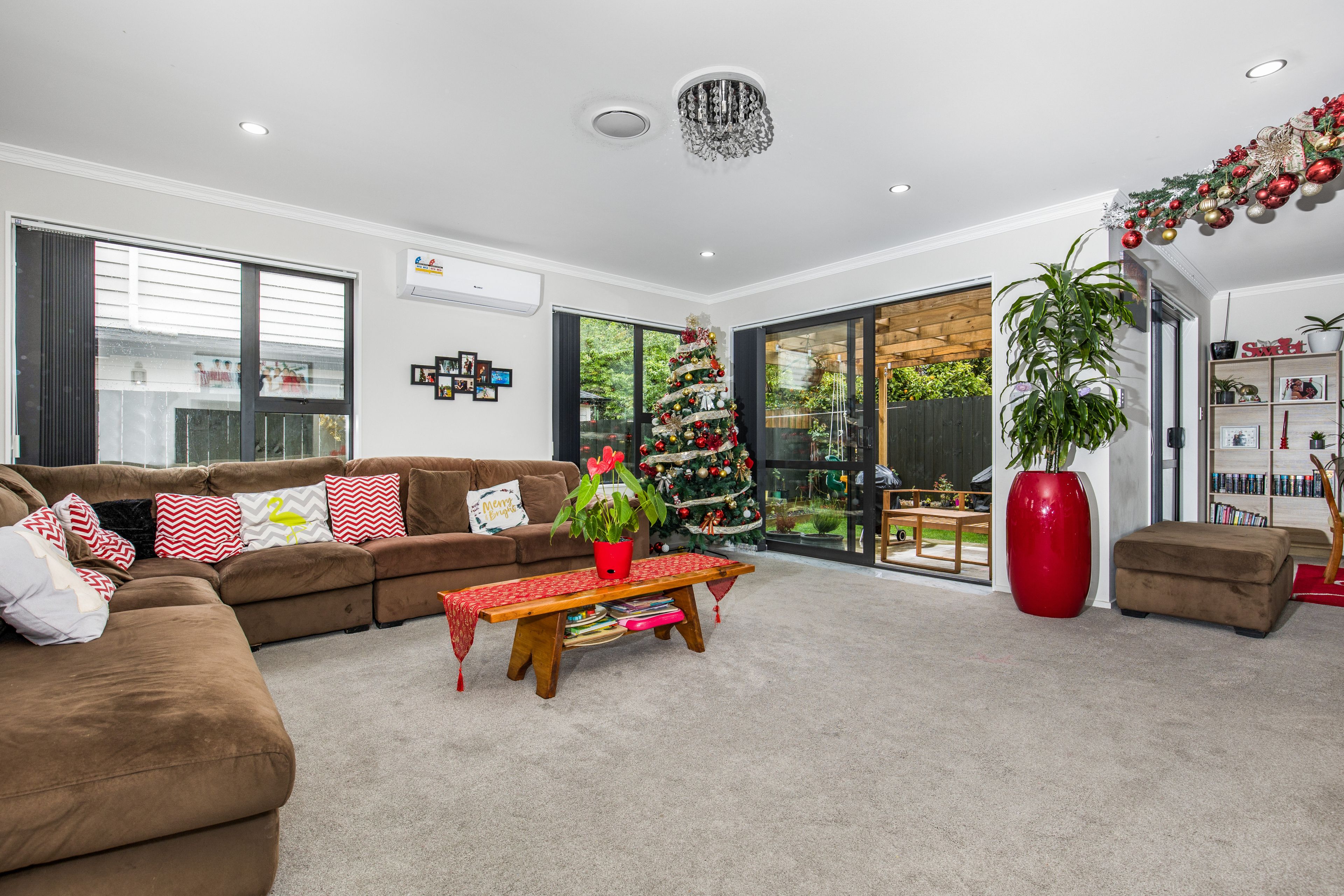 7D Waiari Road, Conifer Grove, Manukau City