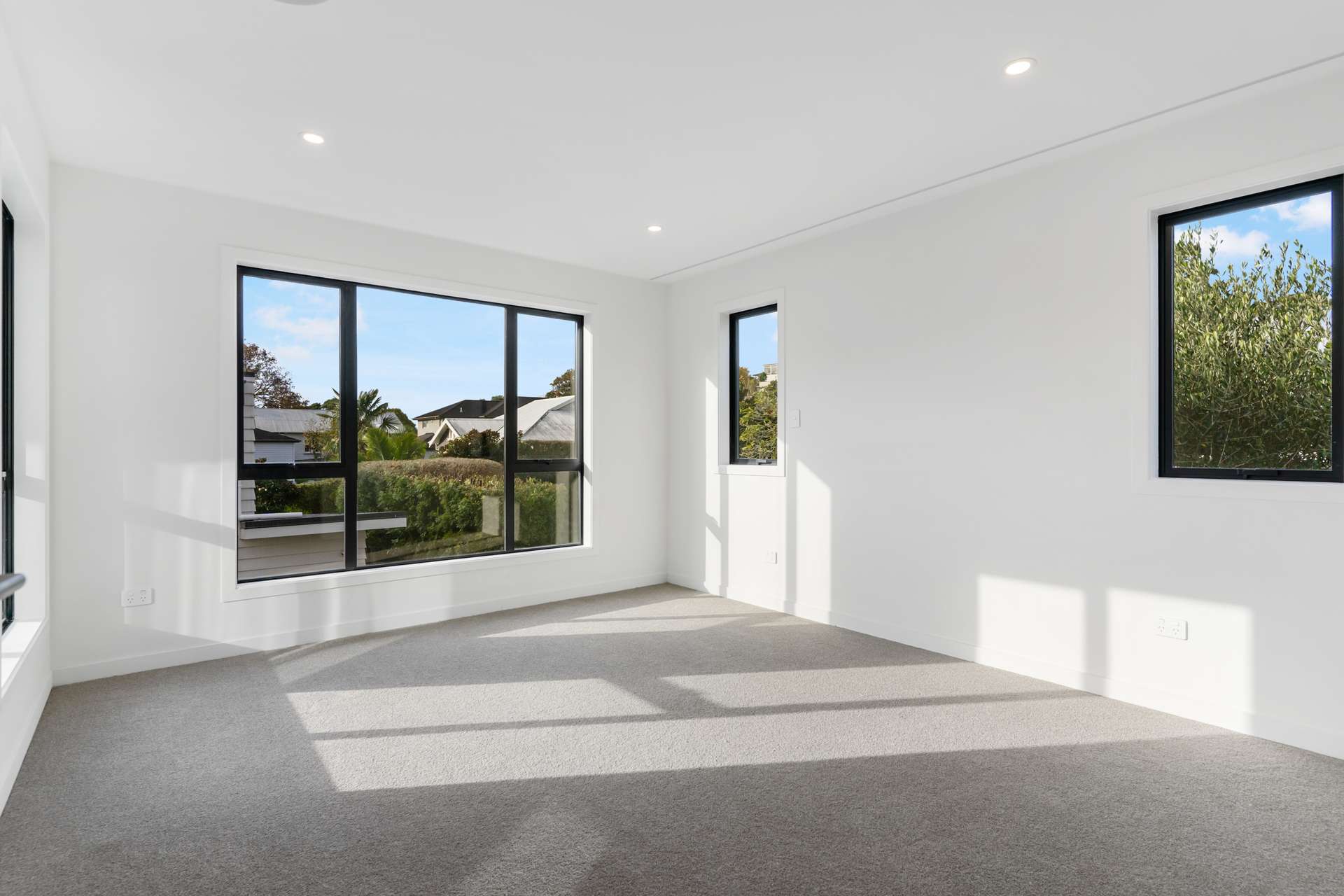 16 Rangitoto Avenue photo 6