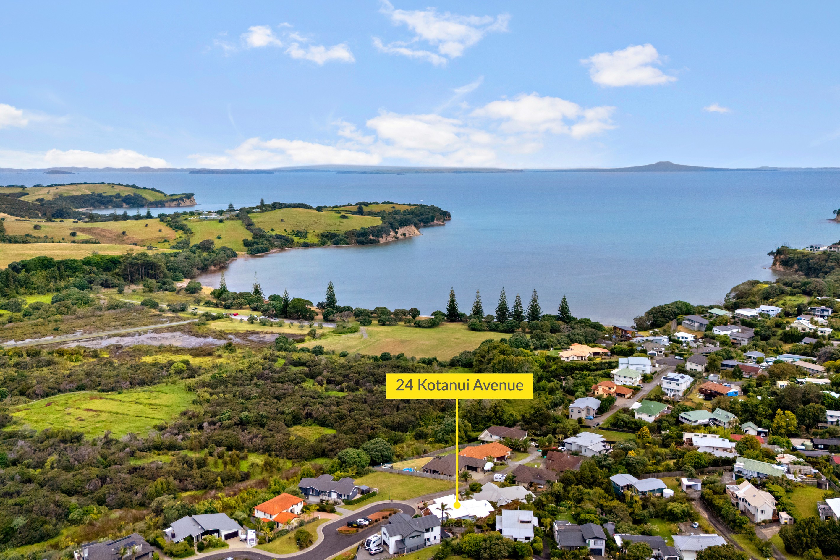 24 Kotanui Avenue, Army Bay, Rodney