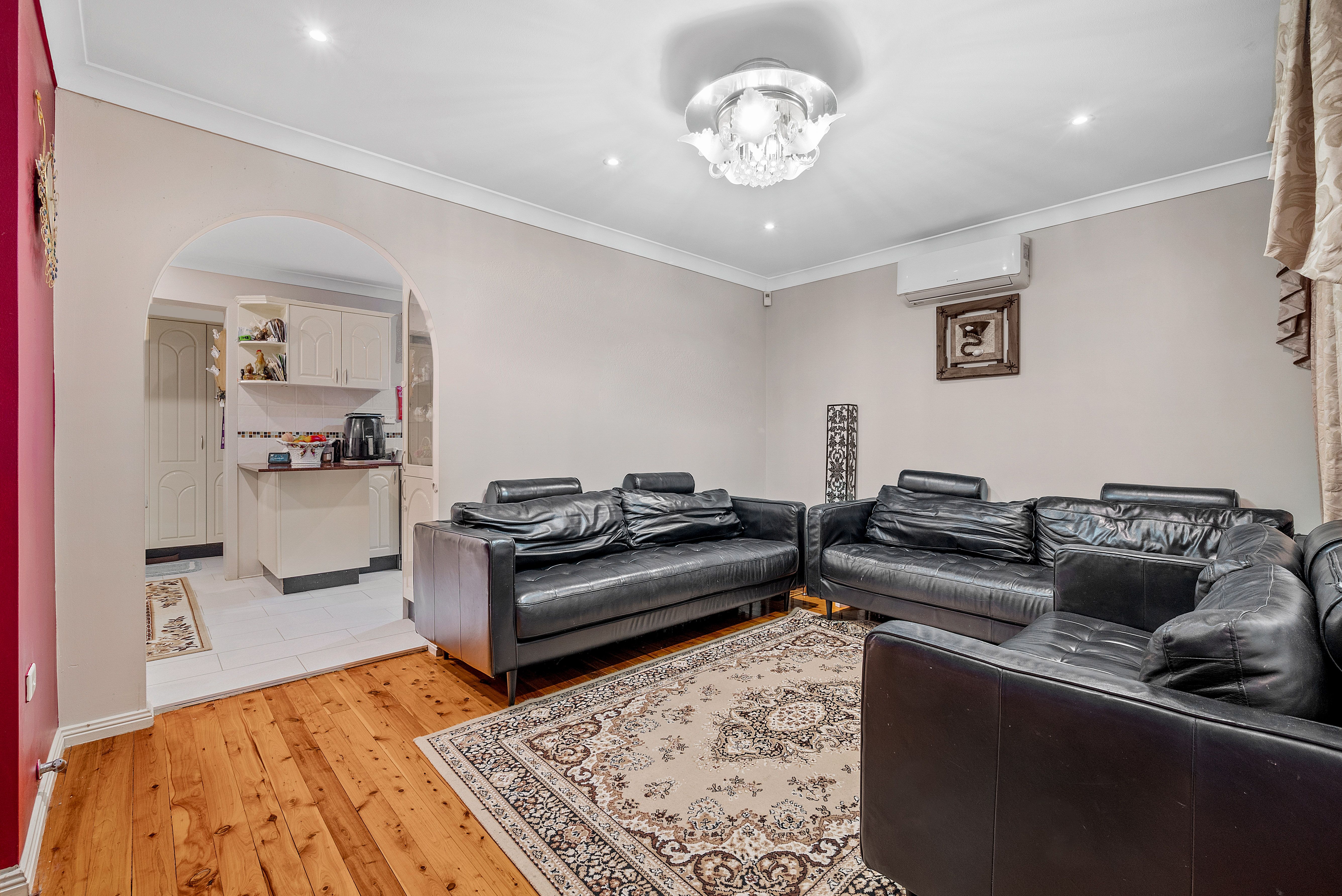 38 Gentian Avenue, Macquarie Fields, NSW 2564