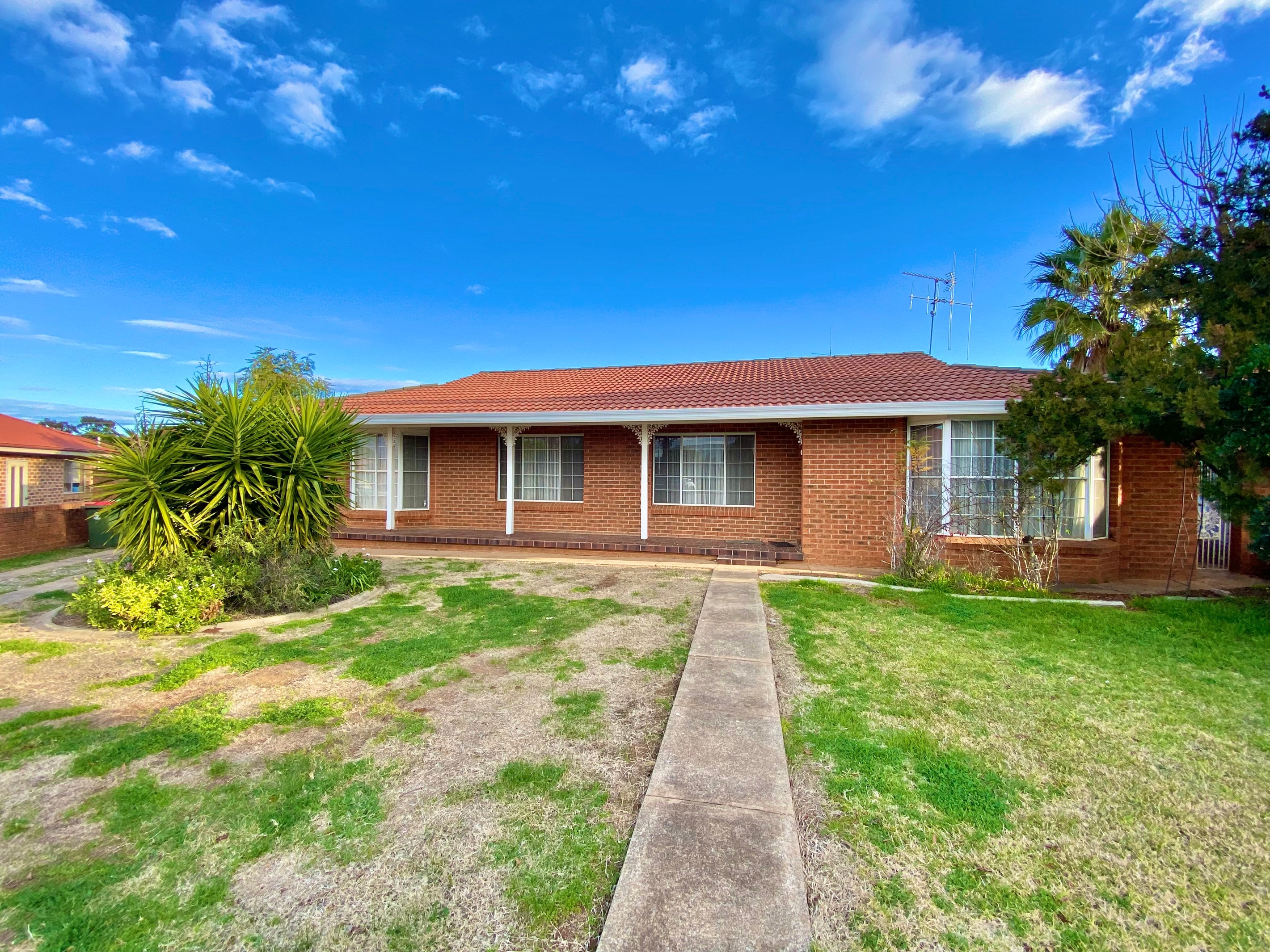 8 Elm Place, Forbes, NSW 2871