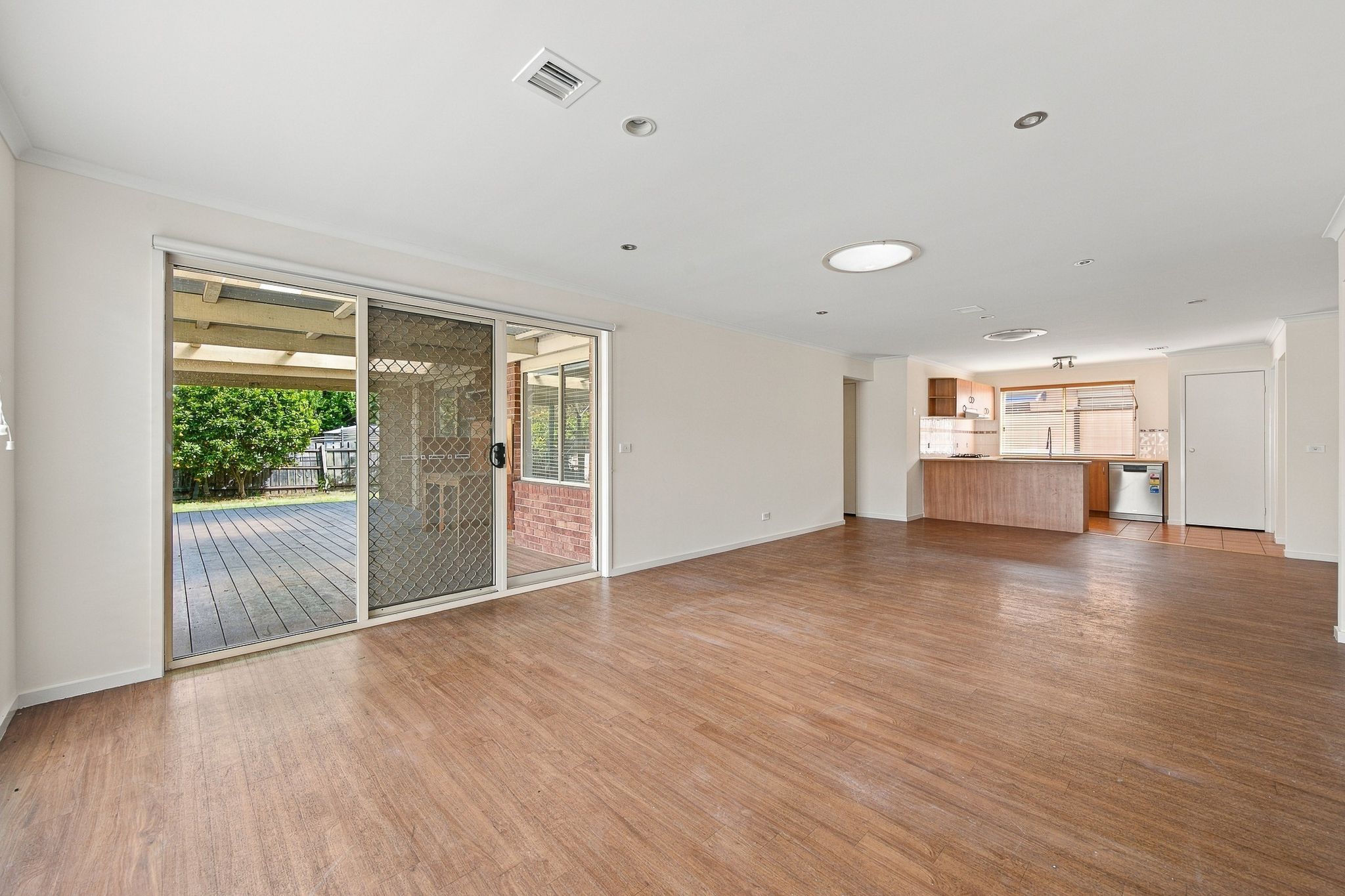 17 Bateman Grove, Hampton Park, VIC 3976