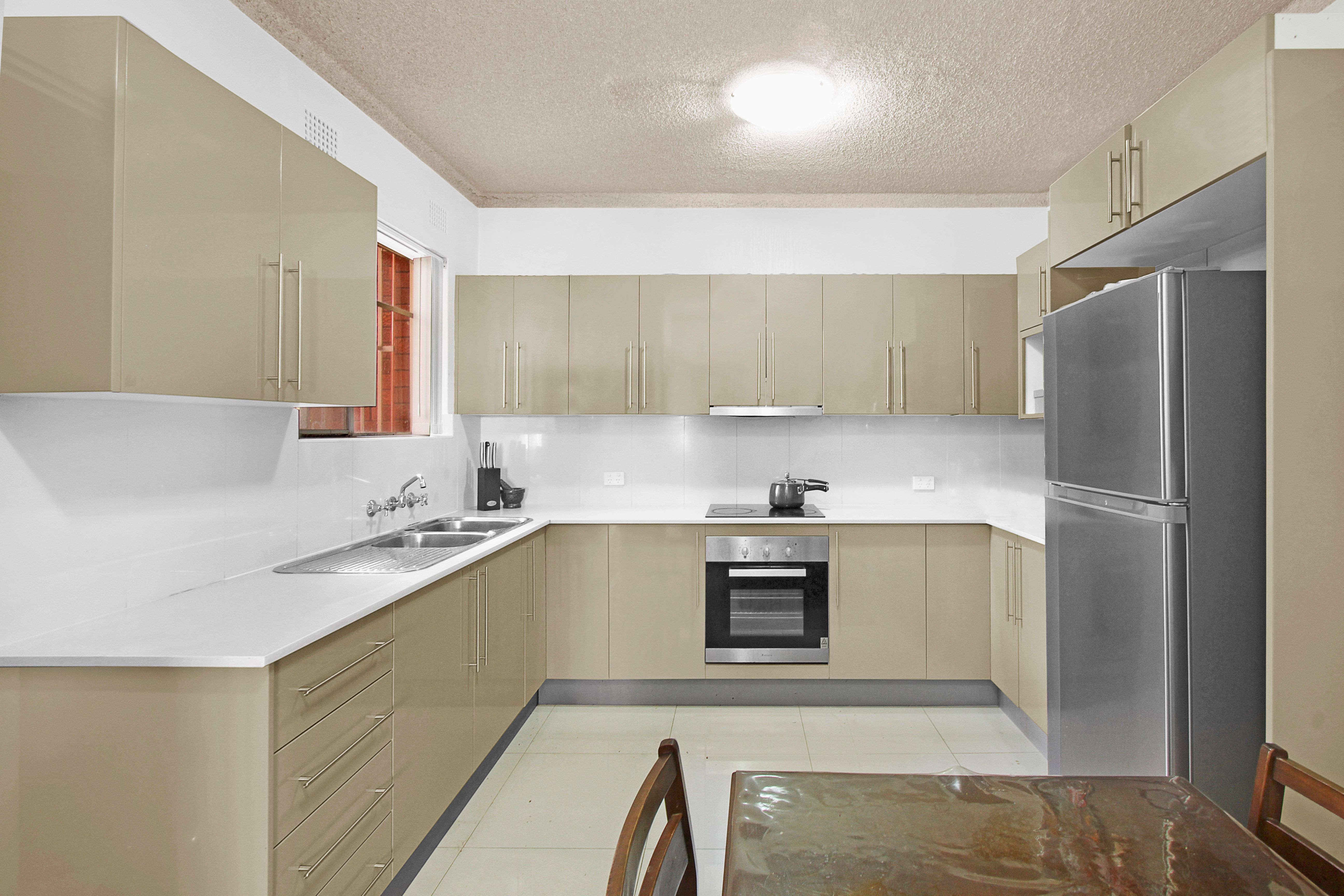 2/74 Leylands Parade, Belmore, NSW 2192