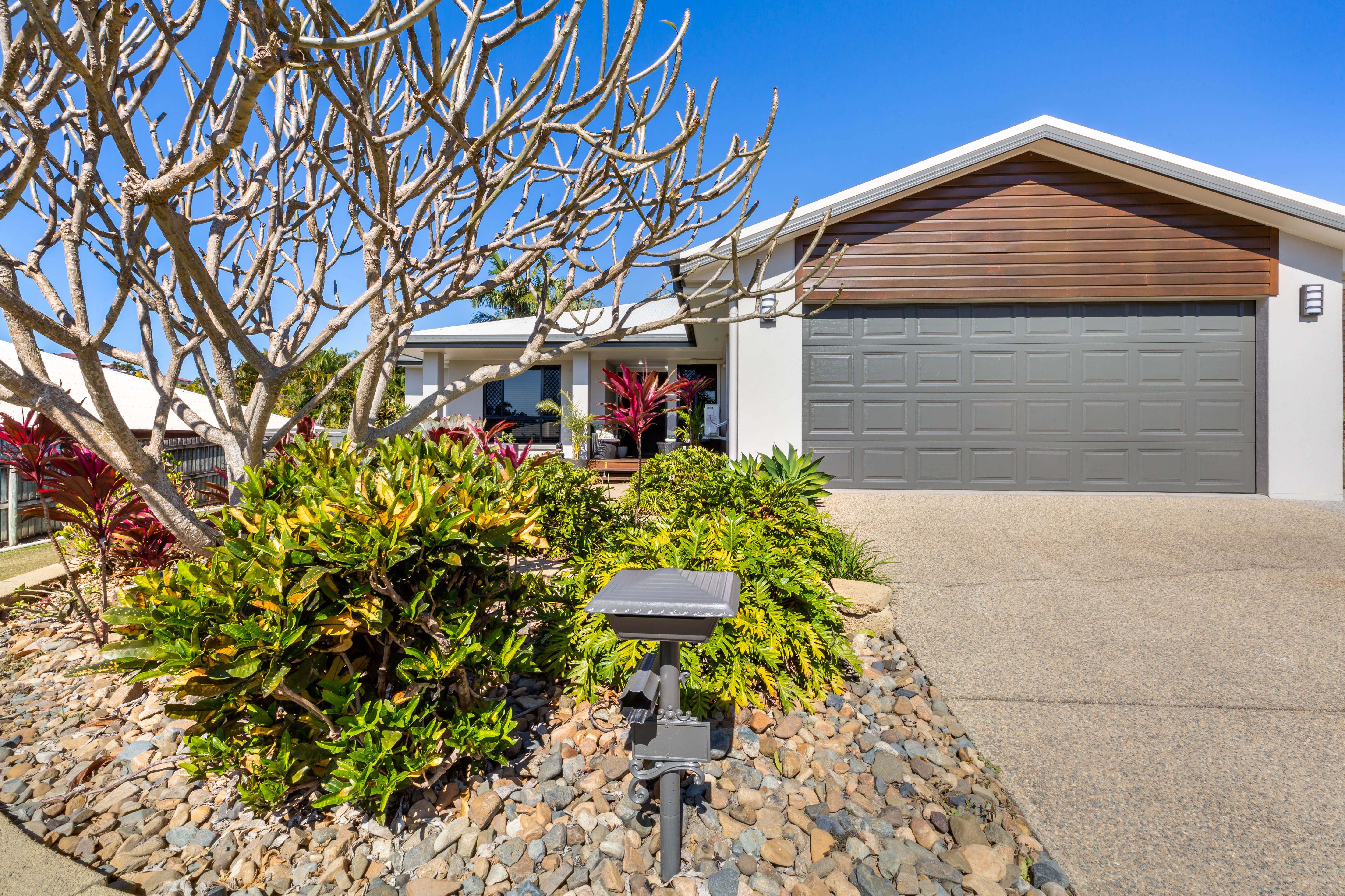 19 Botha Street, Blacks Beach QLD 4740