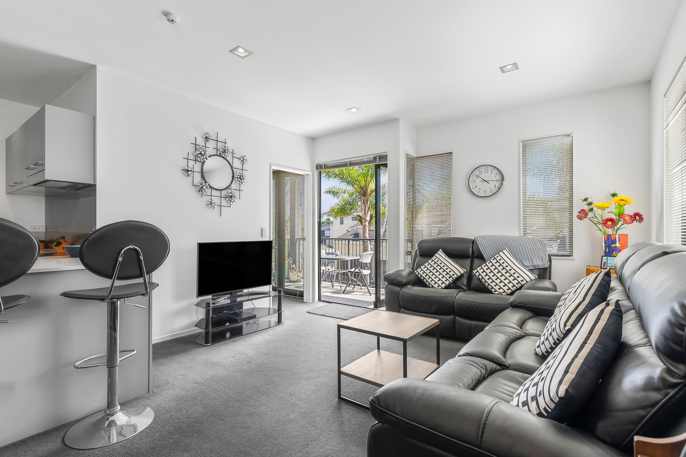 B107/525 East Coast Road, Browns Bay, North Shore City