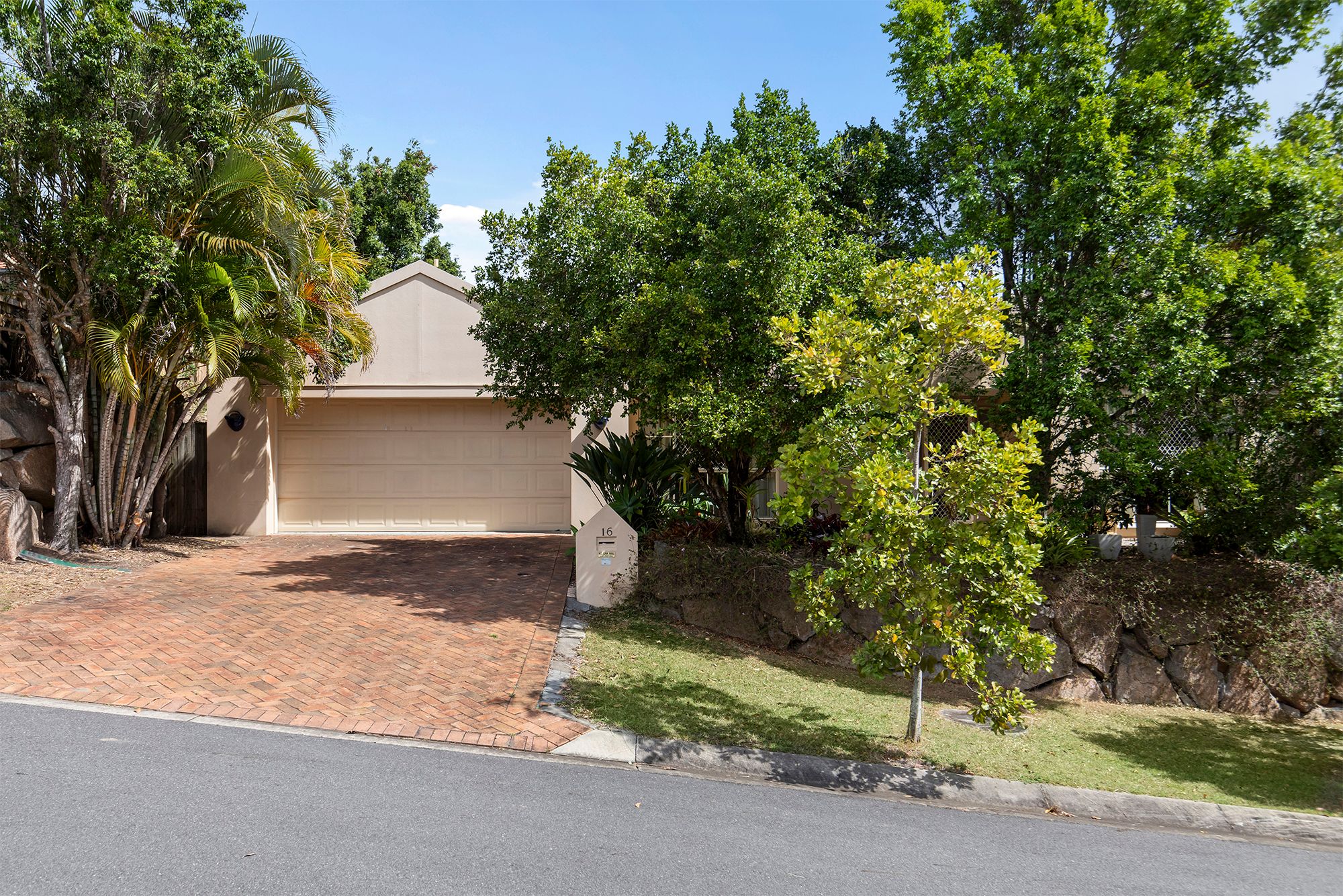 16 Bening Place — photo 16 of 18