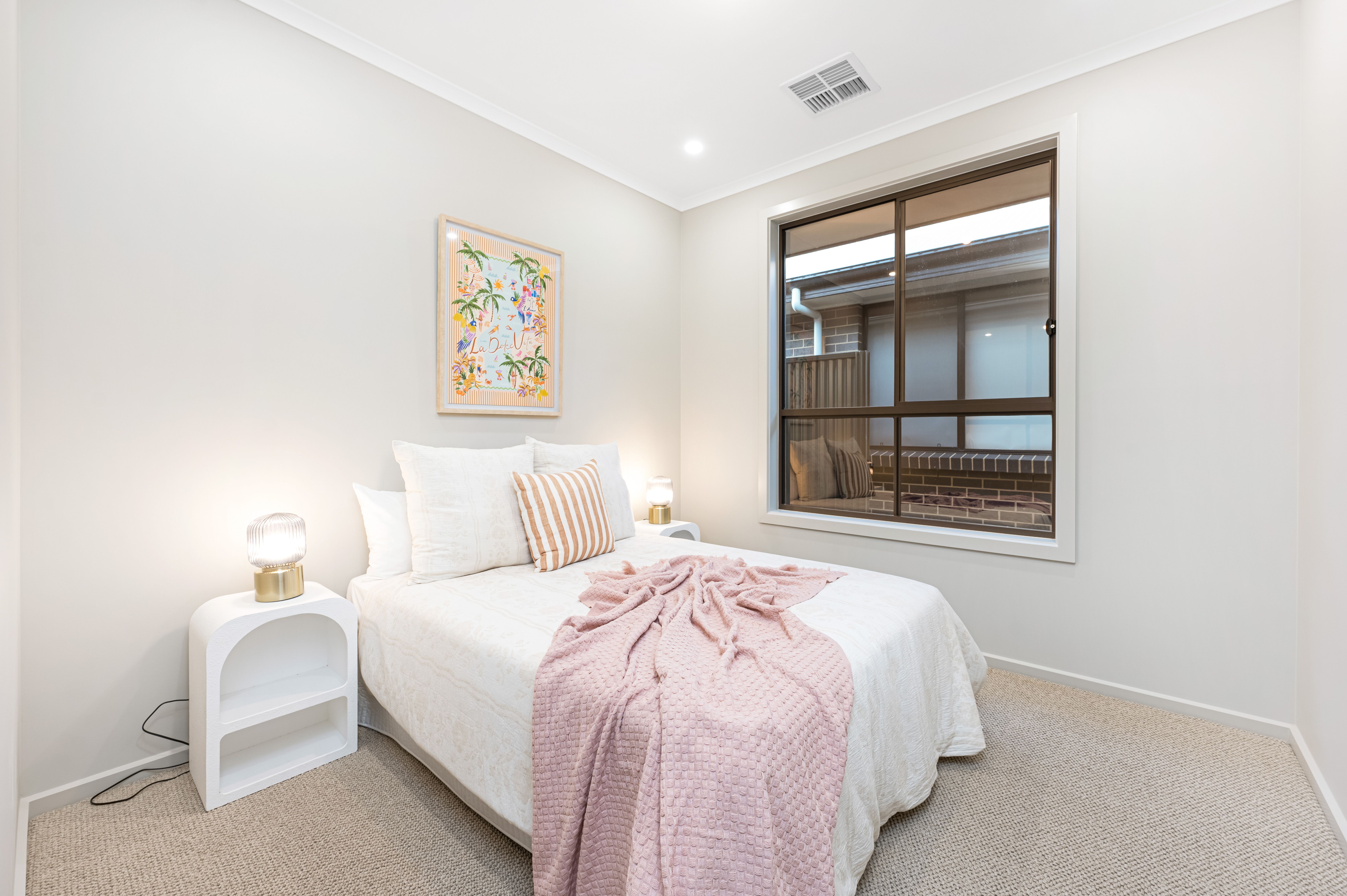 7 PRIMROSE Avenue — photo 11 of 19