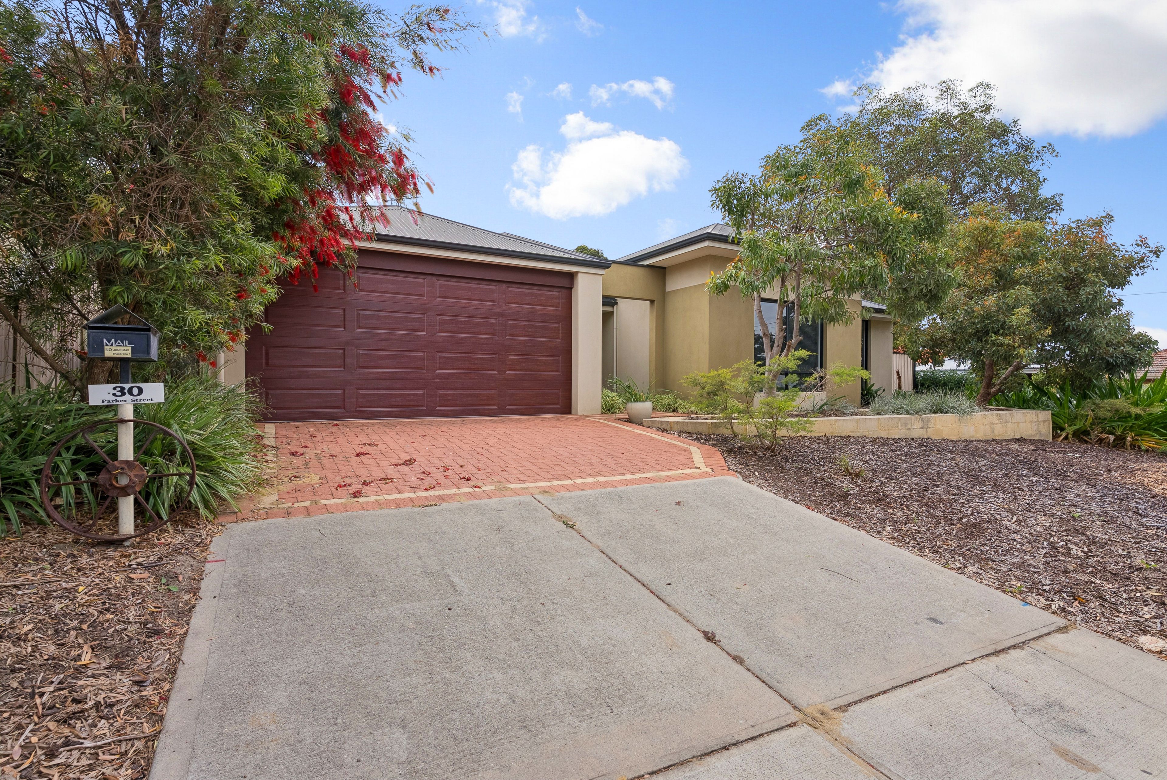 30 Parker Street — photo from Ray White Whiteman & Associates