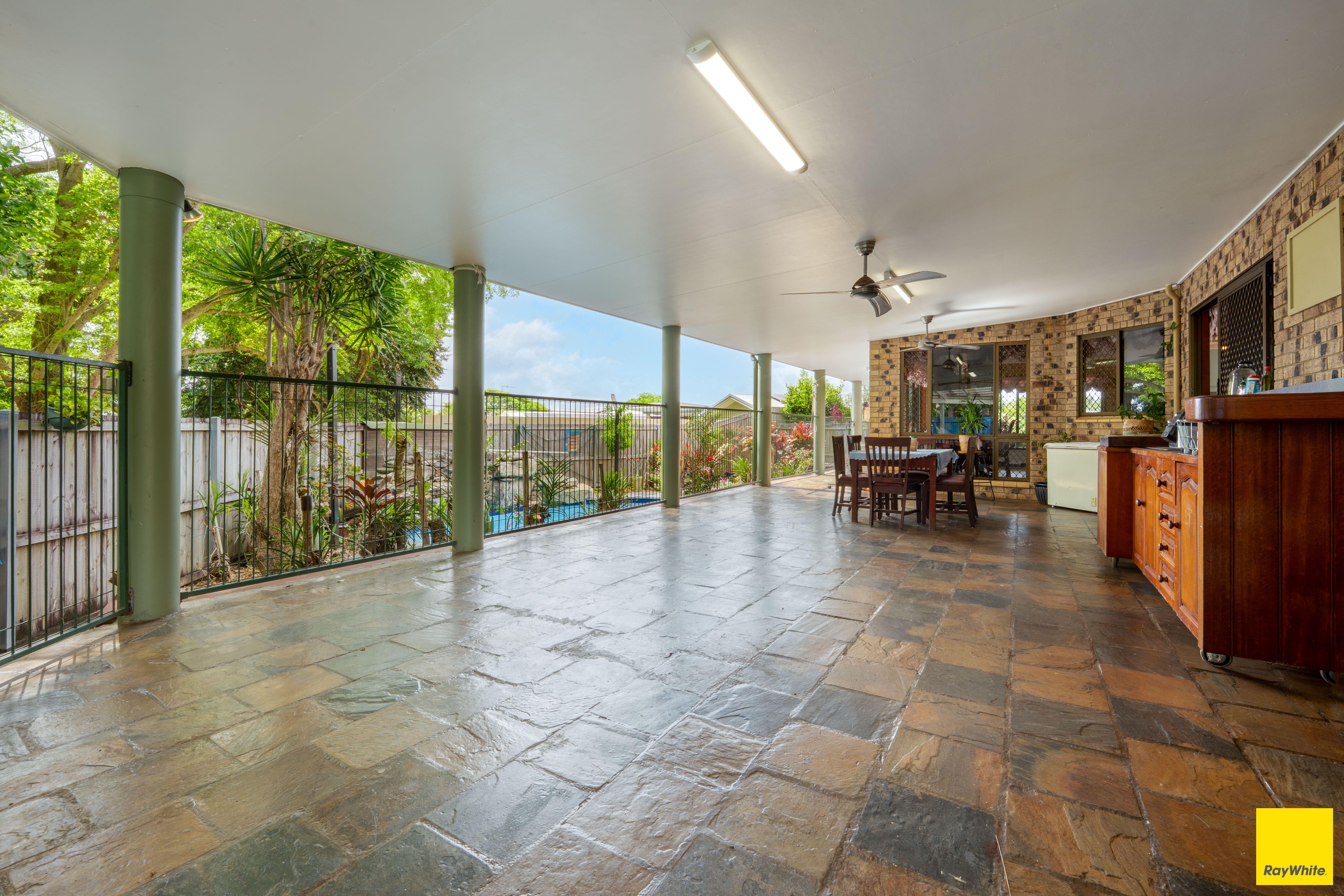 12 Tuffley Close — photo 15 of 20