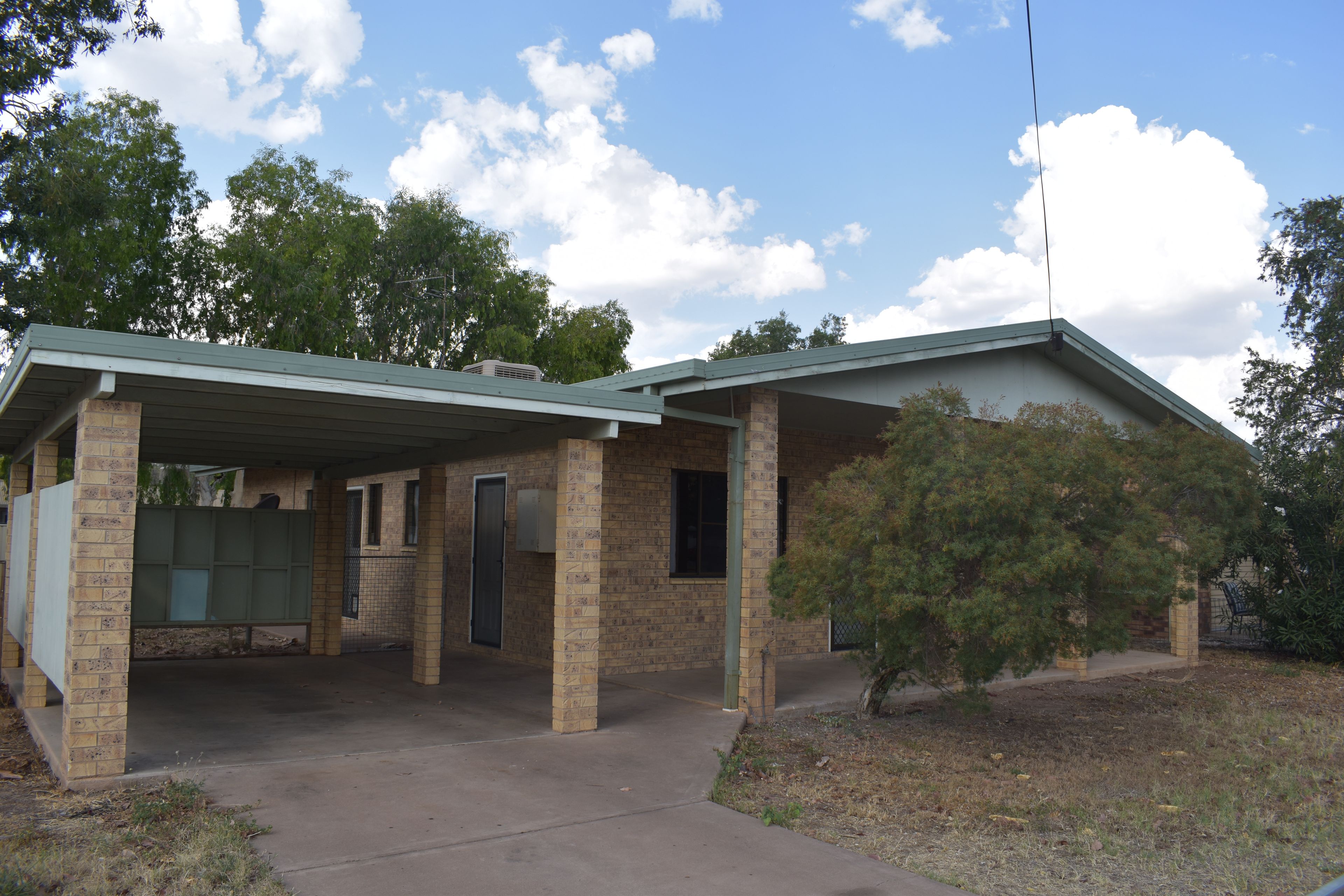 60 Gray Street, Emerald QLD 4720