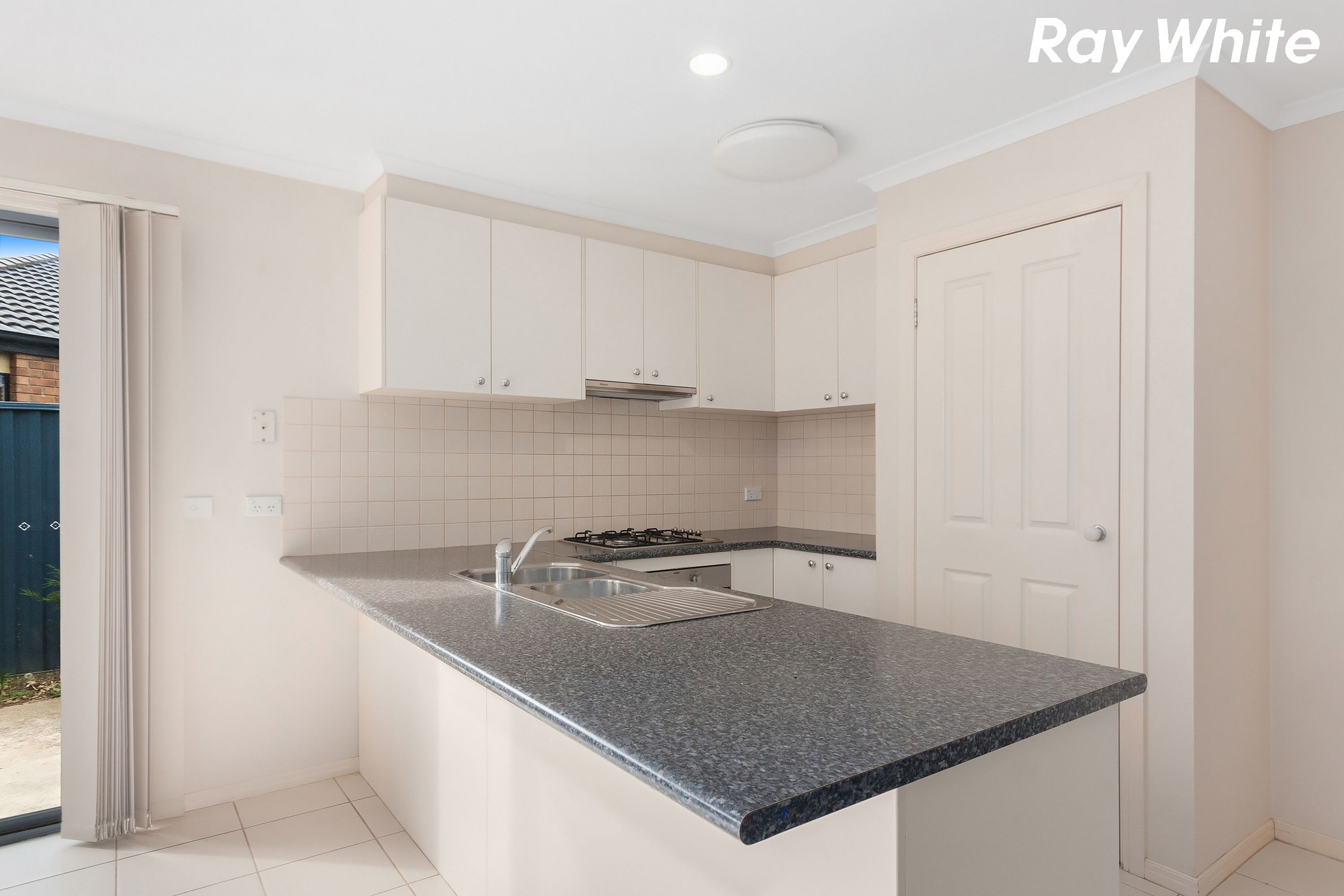 26 Ironbark Circuit, Pakenham, VIC 3810