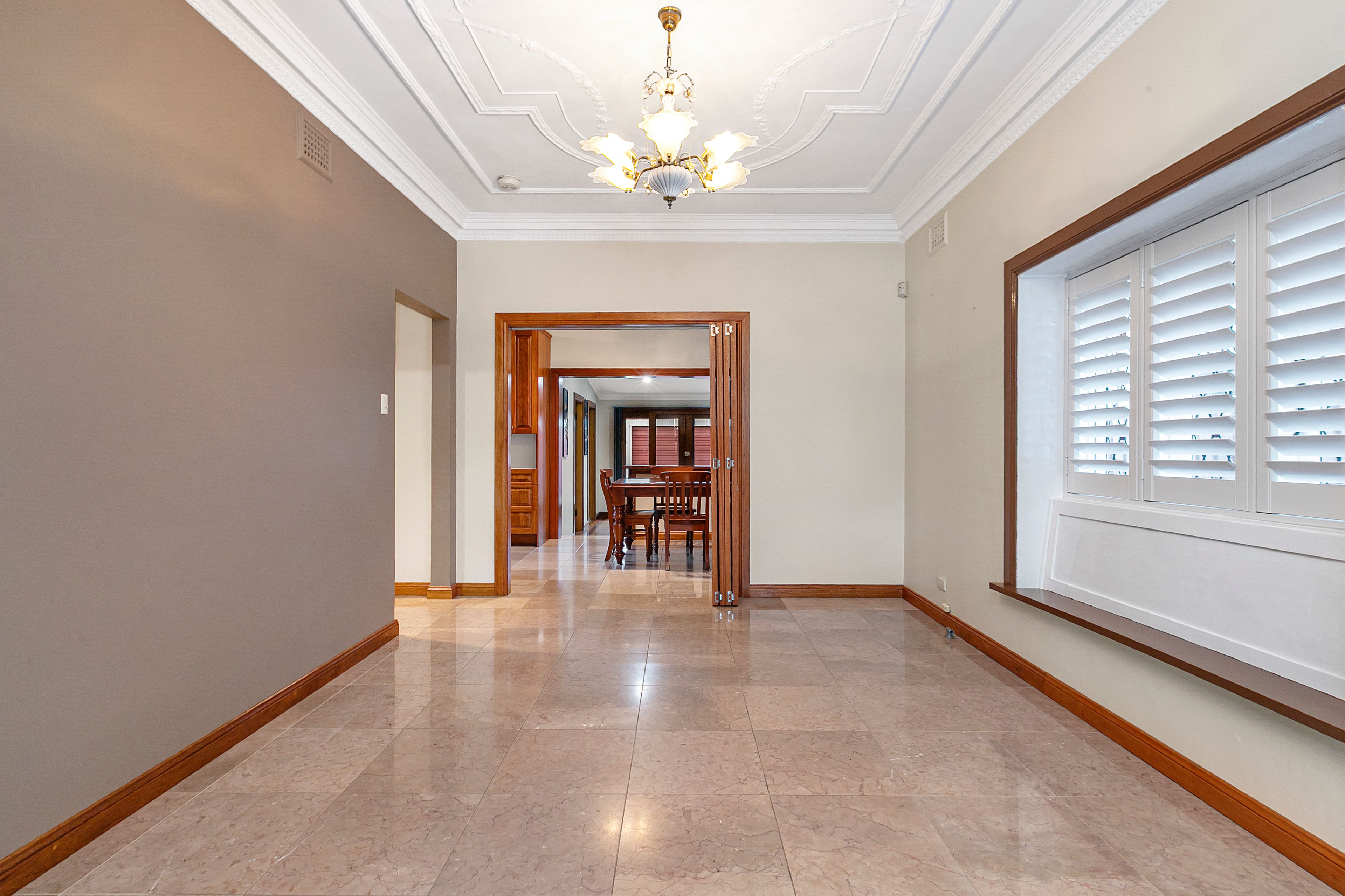 45 Chelmsford Avenue — photo 6 of 7