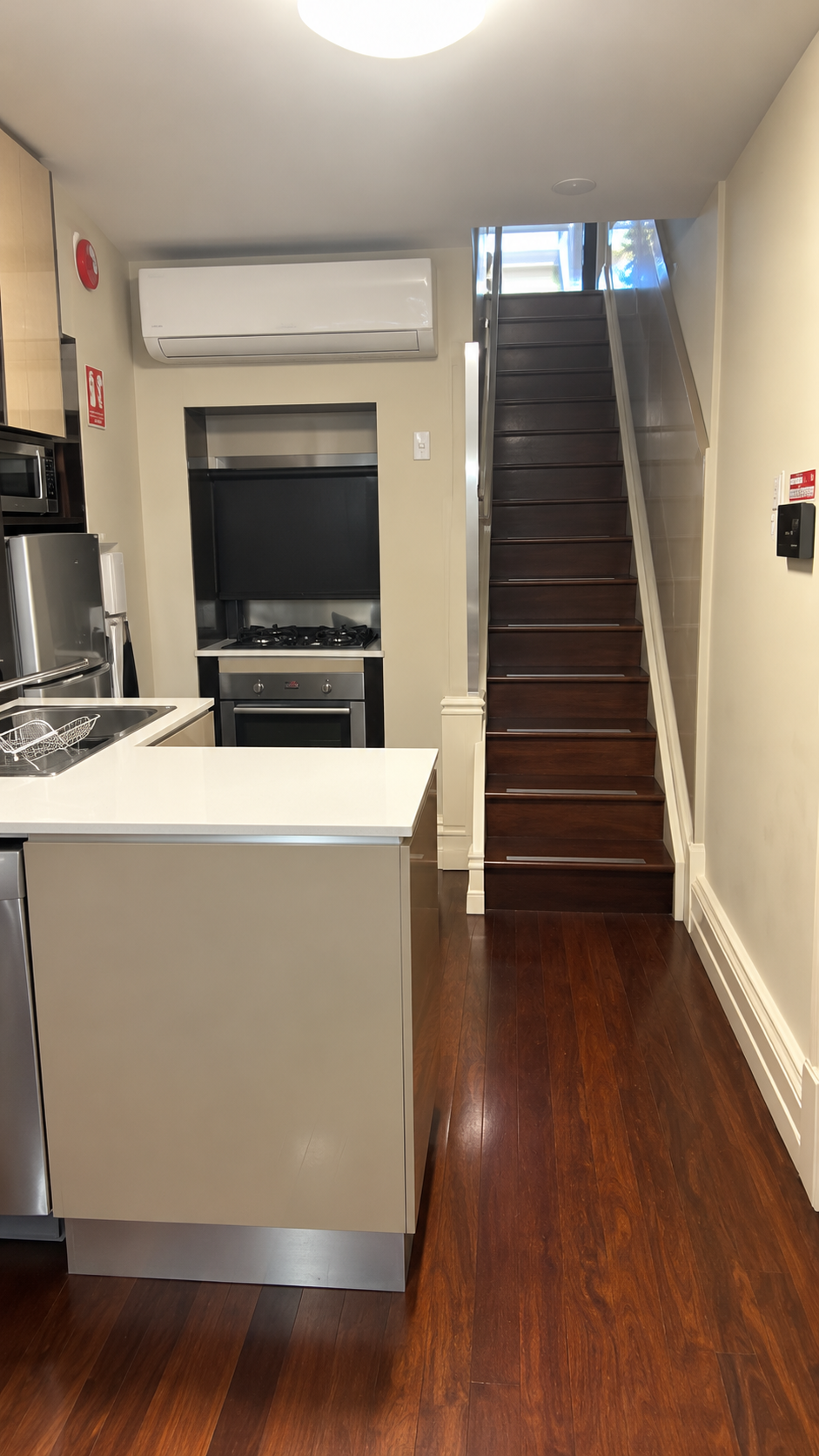 3/12 Newman Street — photo 3 of 6