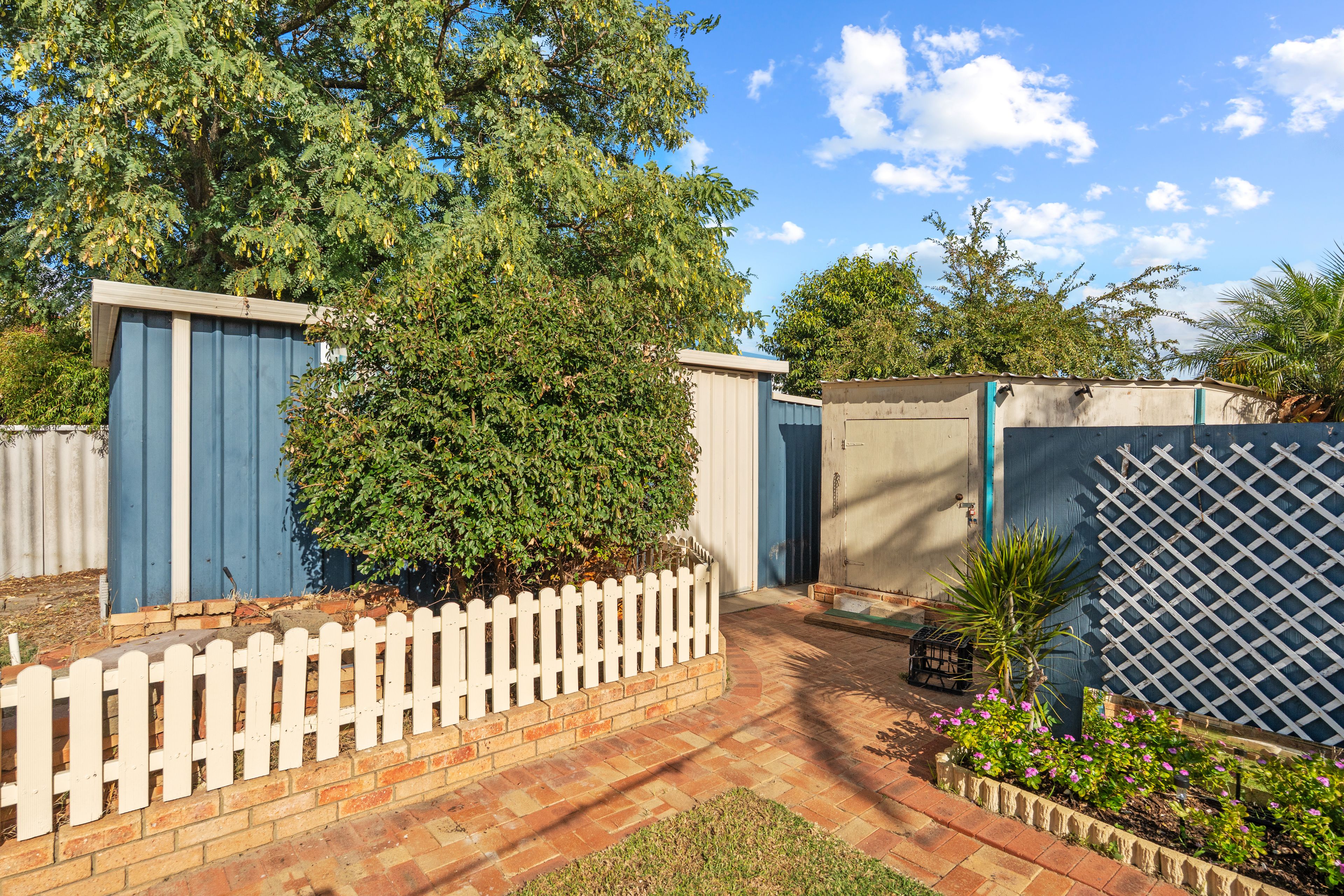 18 DURACK Crescent — photo 22 of 23