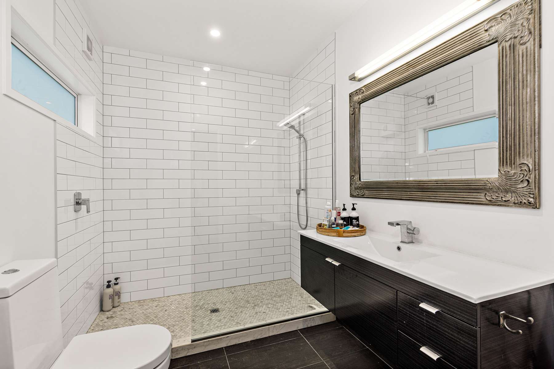 1 Tohora Crescent photo 9