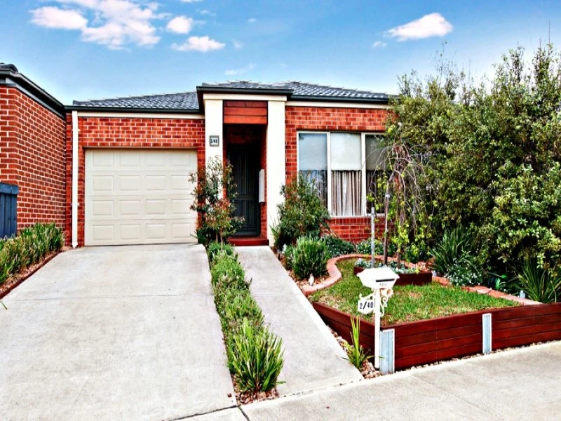2/40 Bridlepath Drive, Truganina, VIC 3029