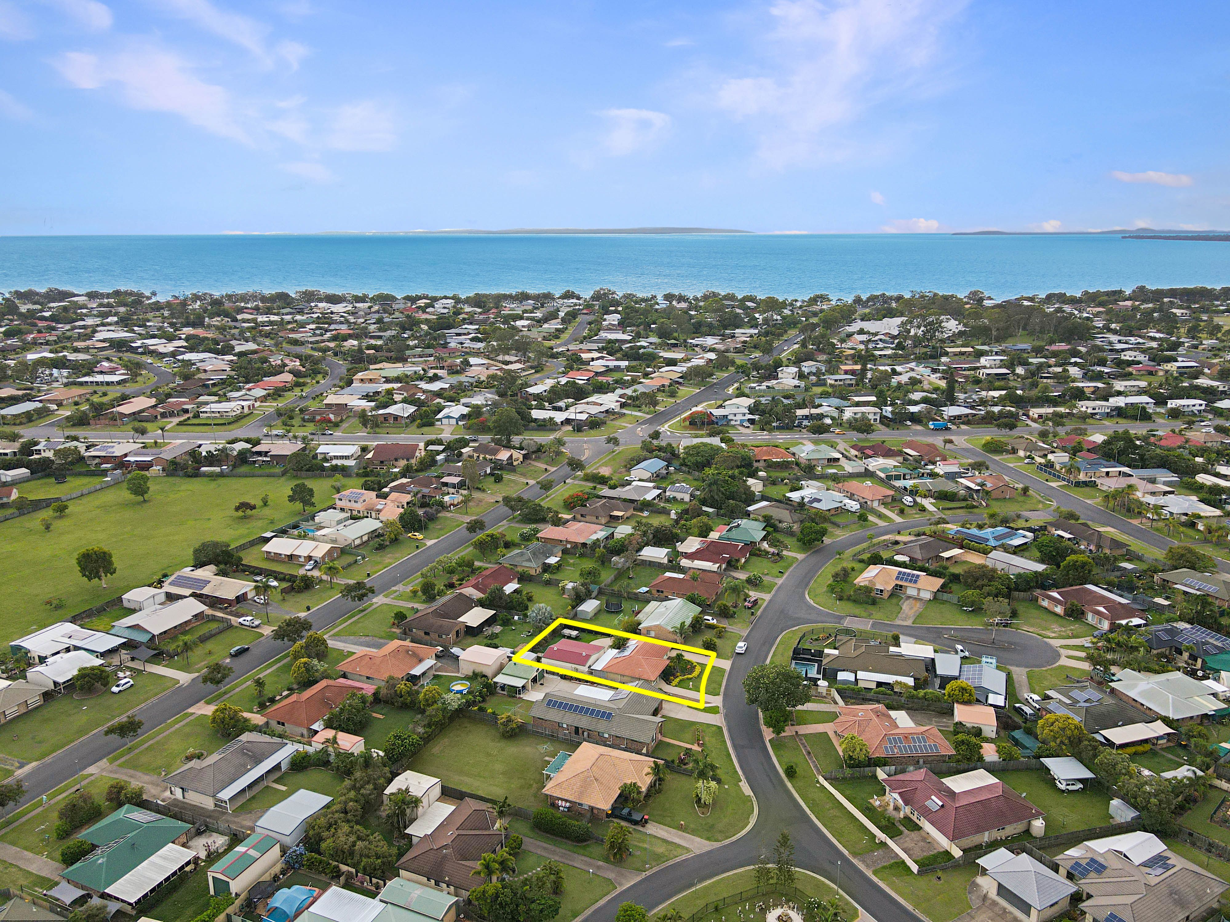21 Hyperno Road, Point Vernon, QLD 4655