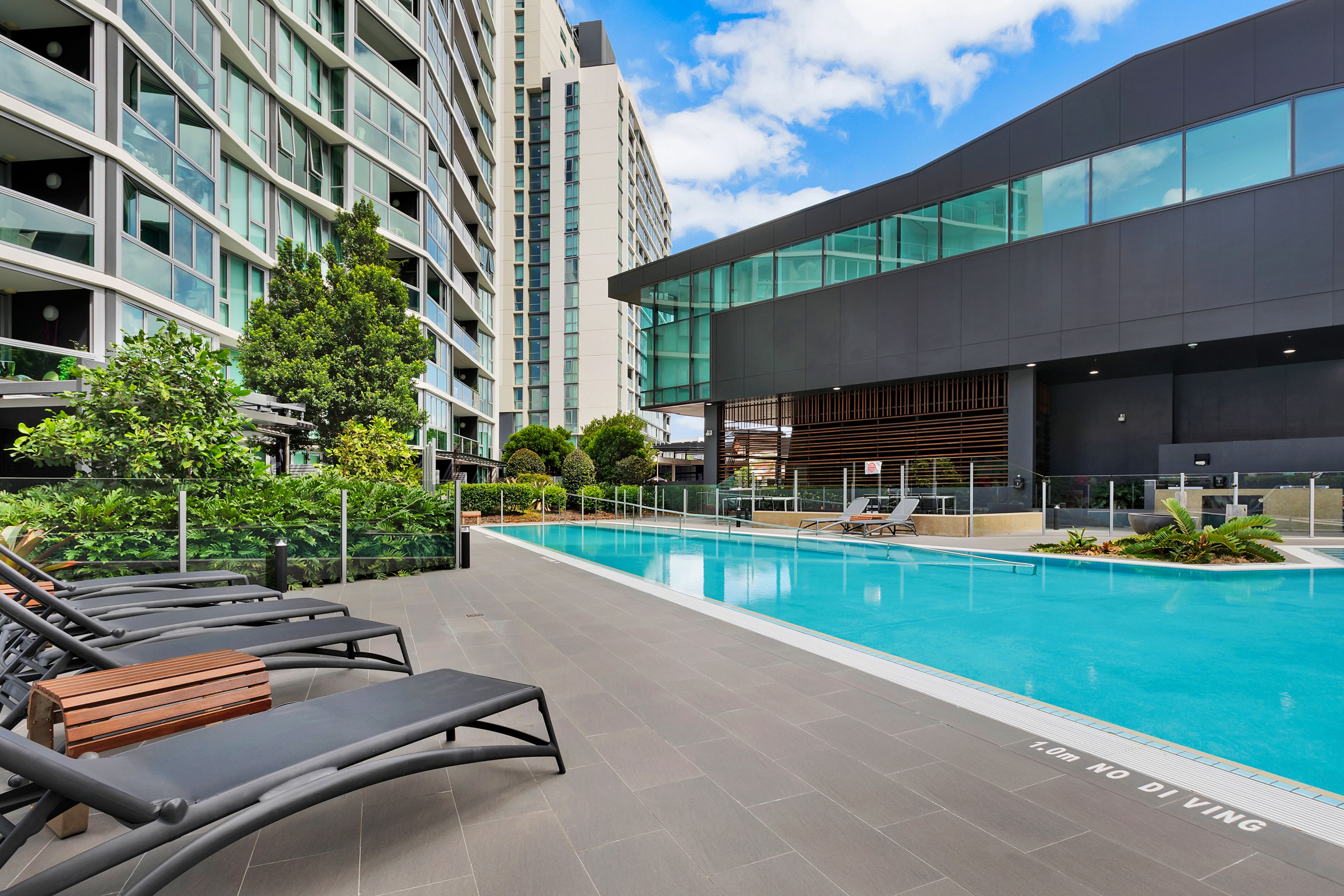 10606/8 Harbour Road, Hamilton, QLD 4007