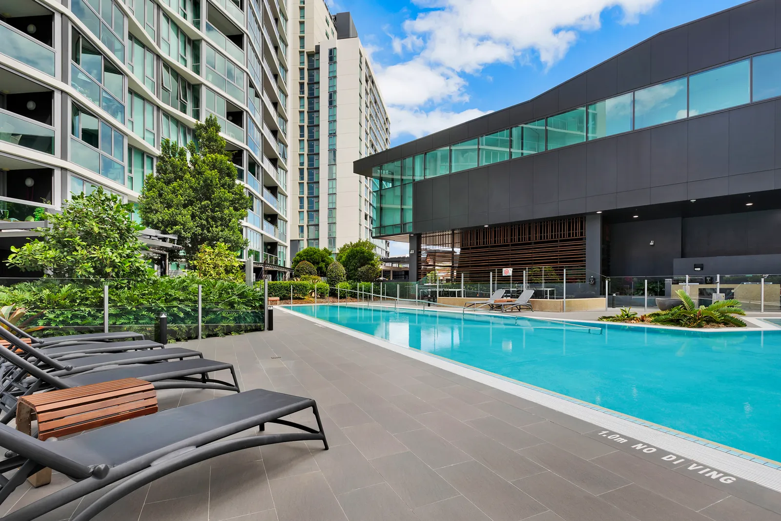 10606/8 Harbour Road, Hamilton