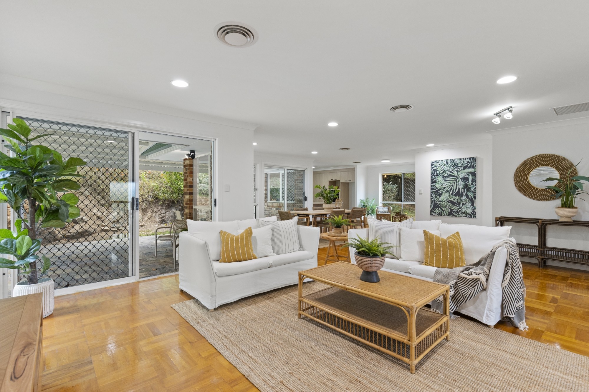 3 Atoll Court, Pacific Pines, QLD 4211