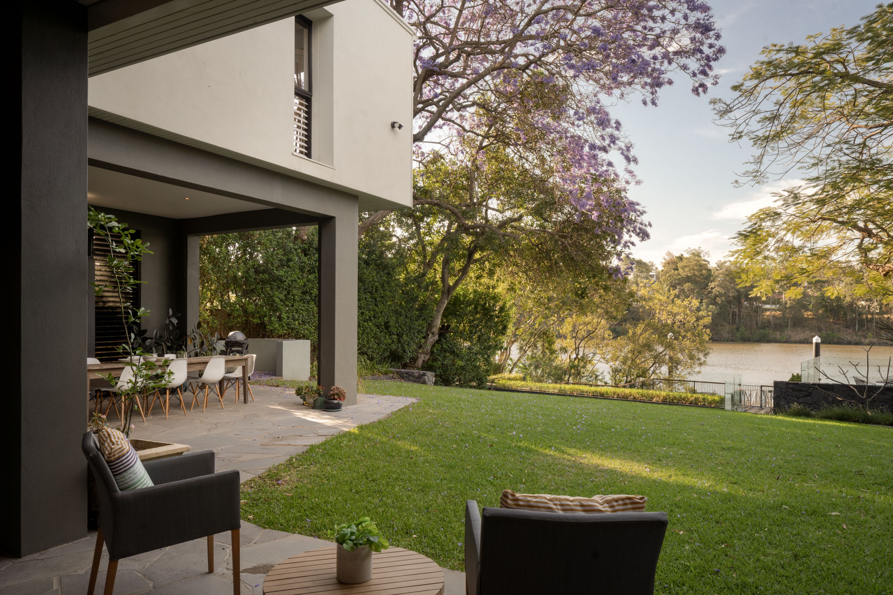 377 Brisbane Corso , Yeronga QLD 4104