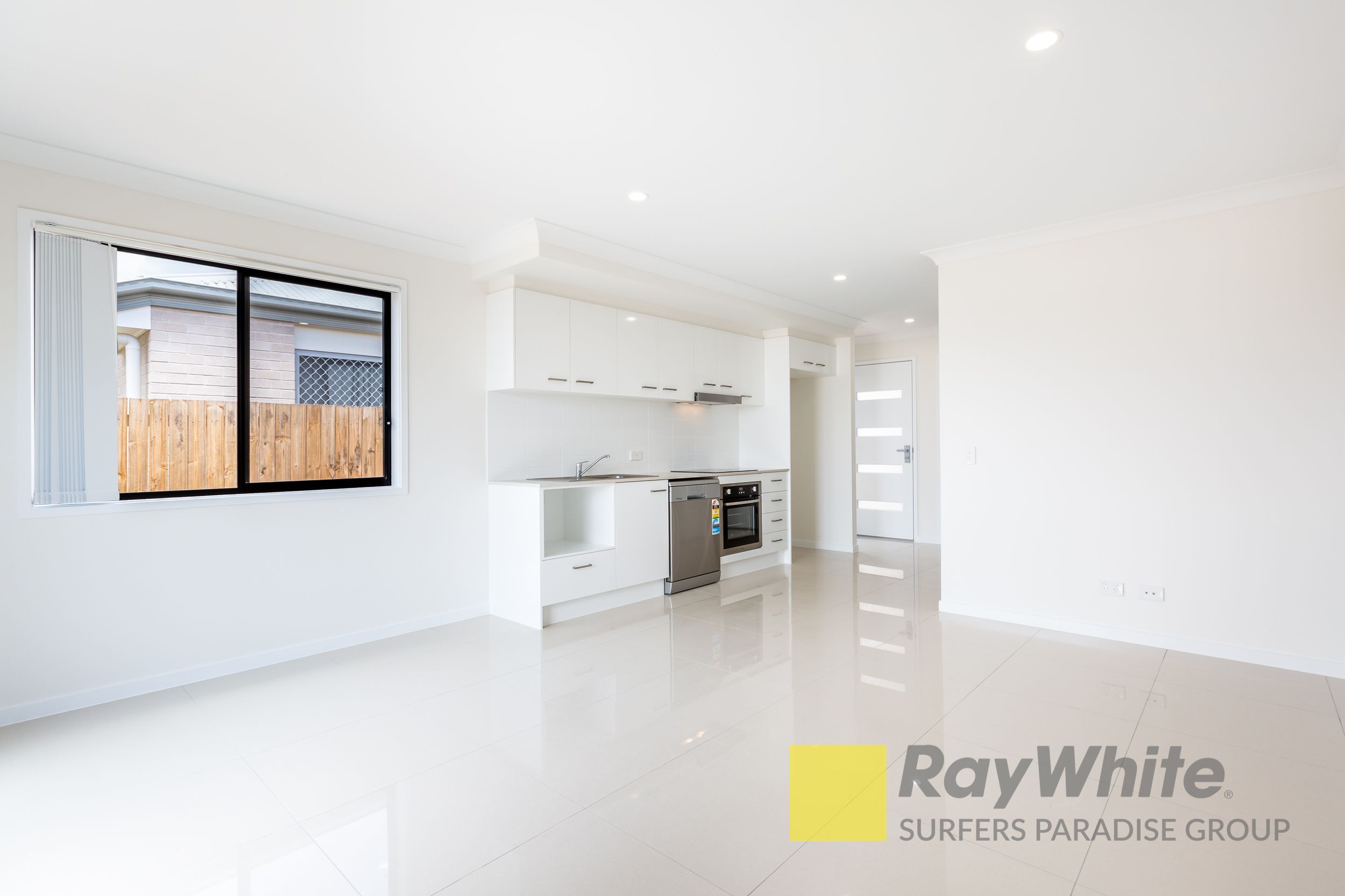 2/28 Ludwig Street, Leichhardt, QLD 4305