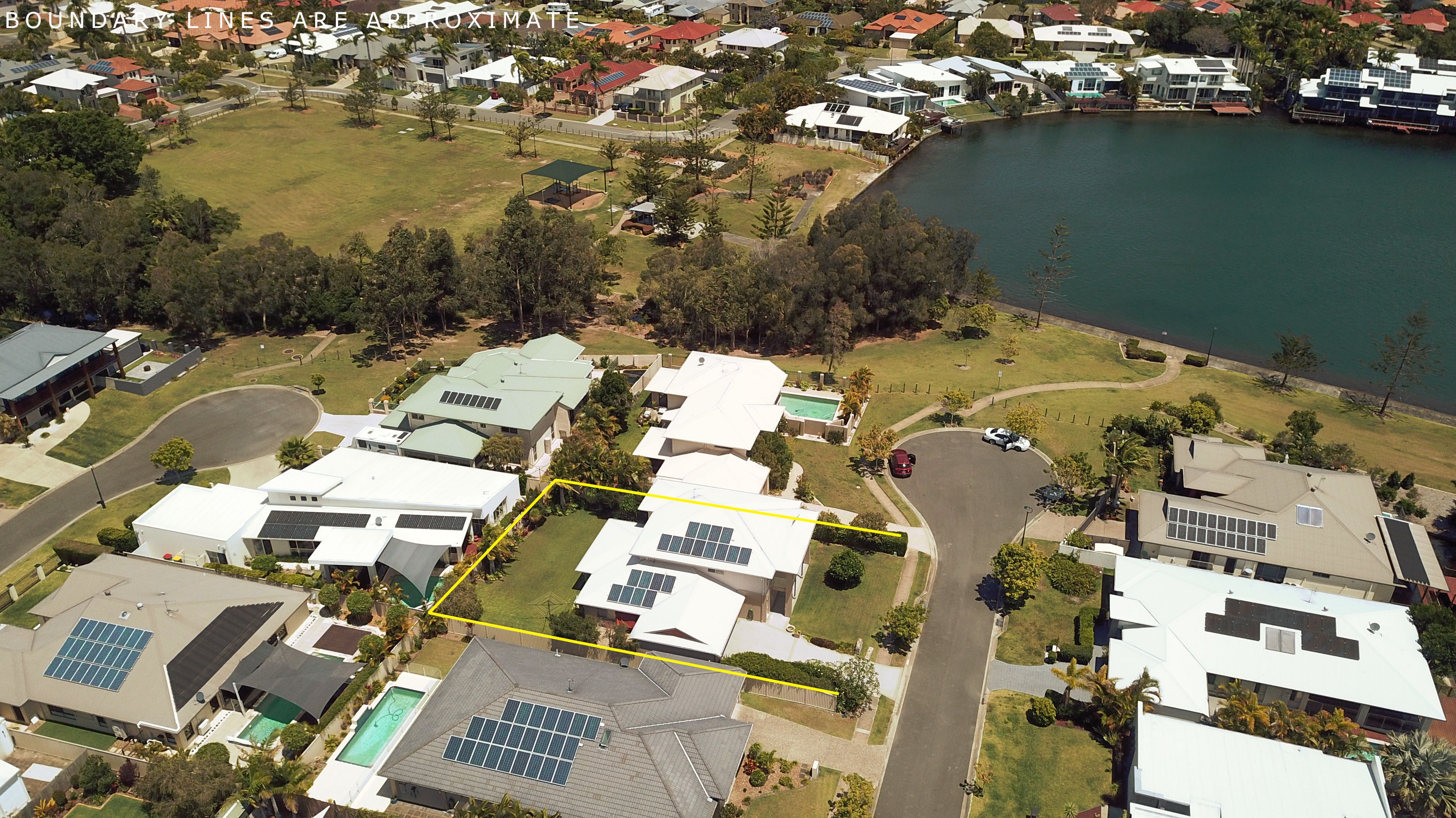 16 Manacor Place, Coombabah, QLD 4216