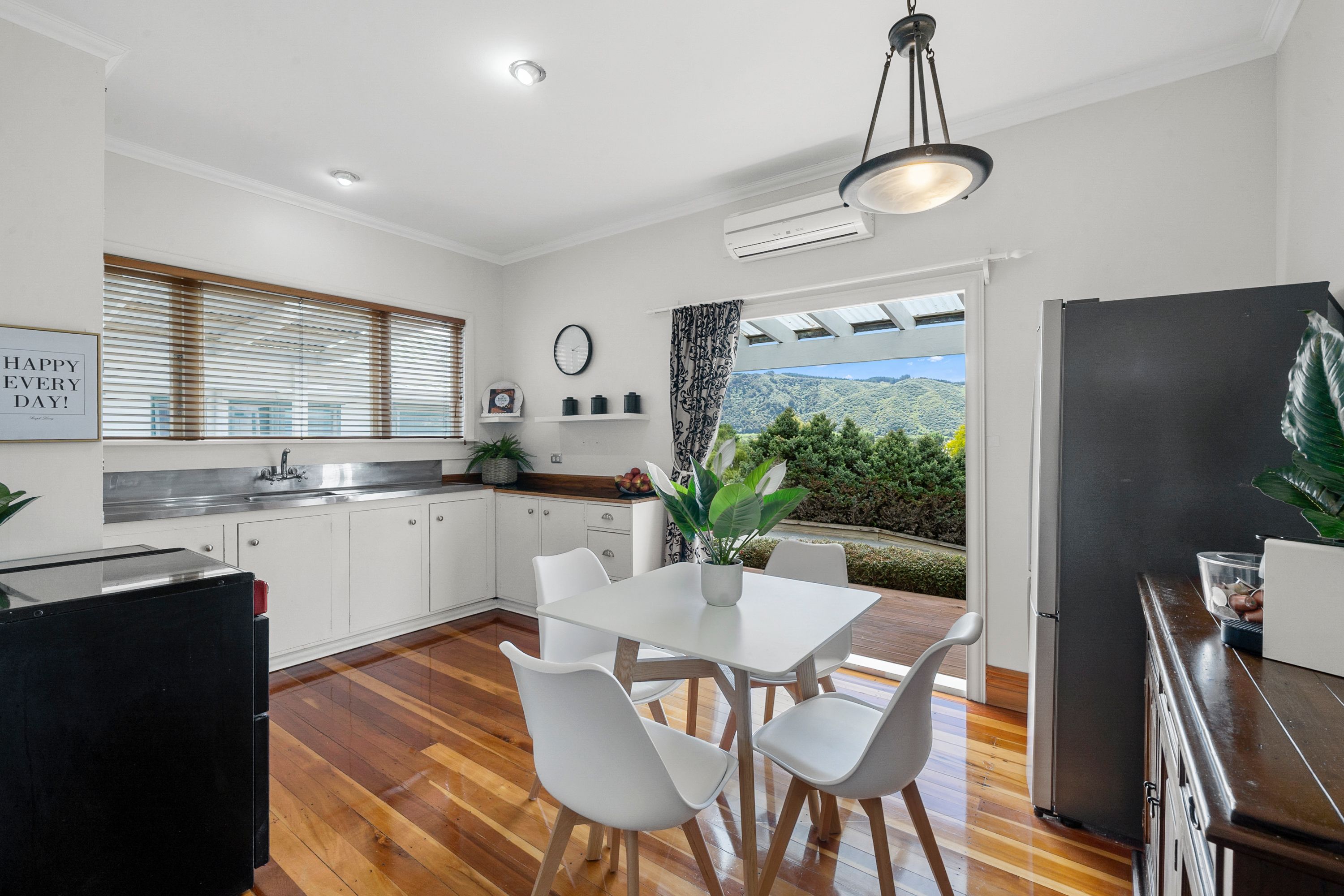 4 Hillside Drive, Maoribank, Upper Hutt City