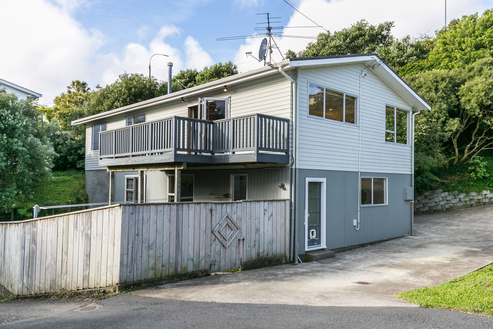 91 Helston Road, Paparangi, Wellington City