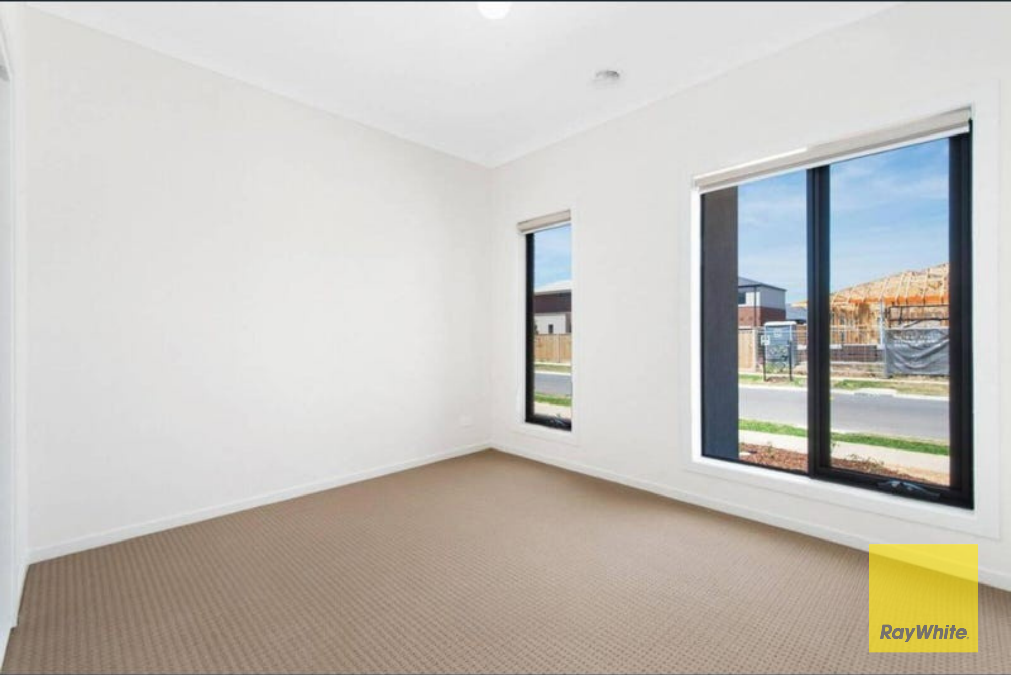 6 Wirraway Street — photo 4 of 10