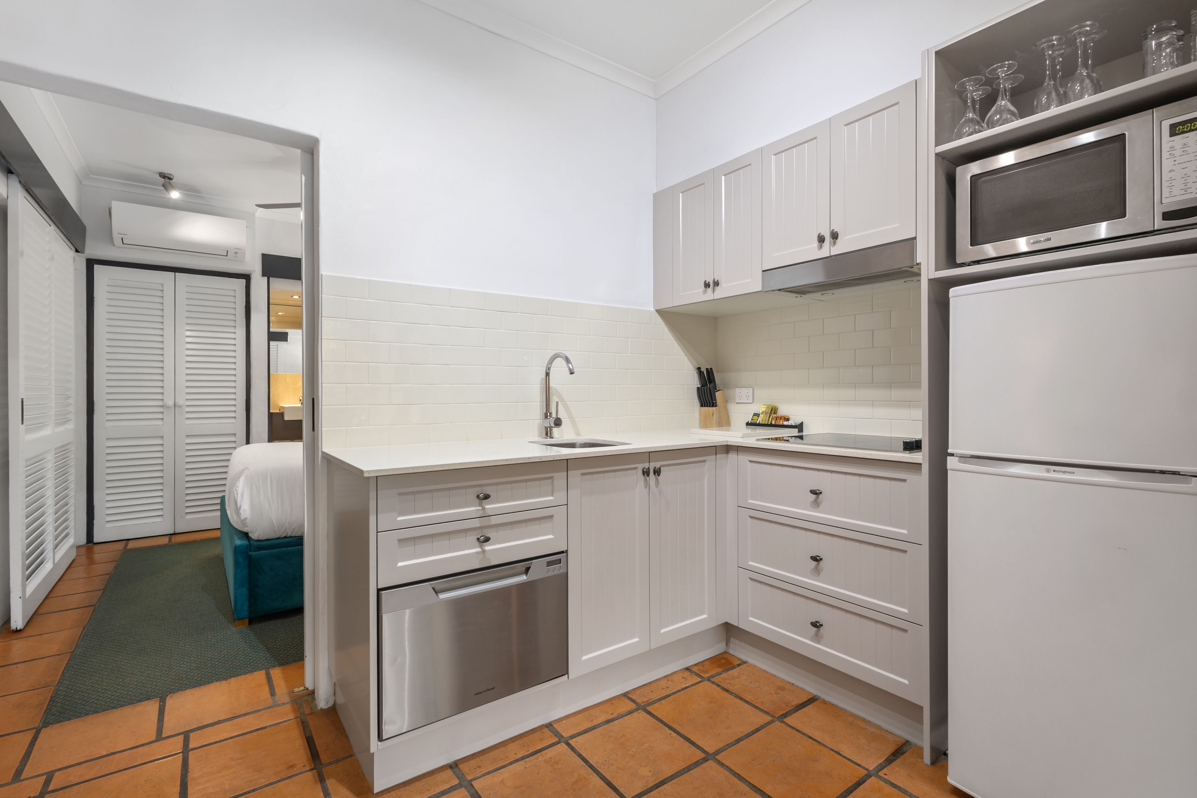 16/41 Macrossan Street — photo 17 of 24